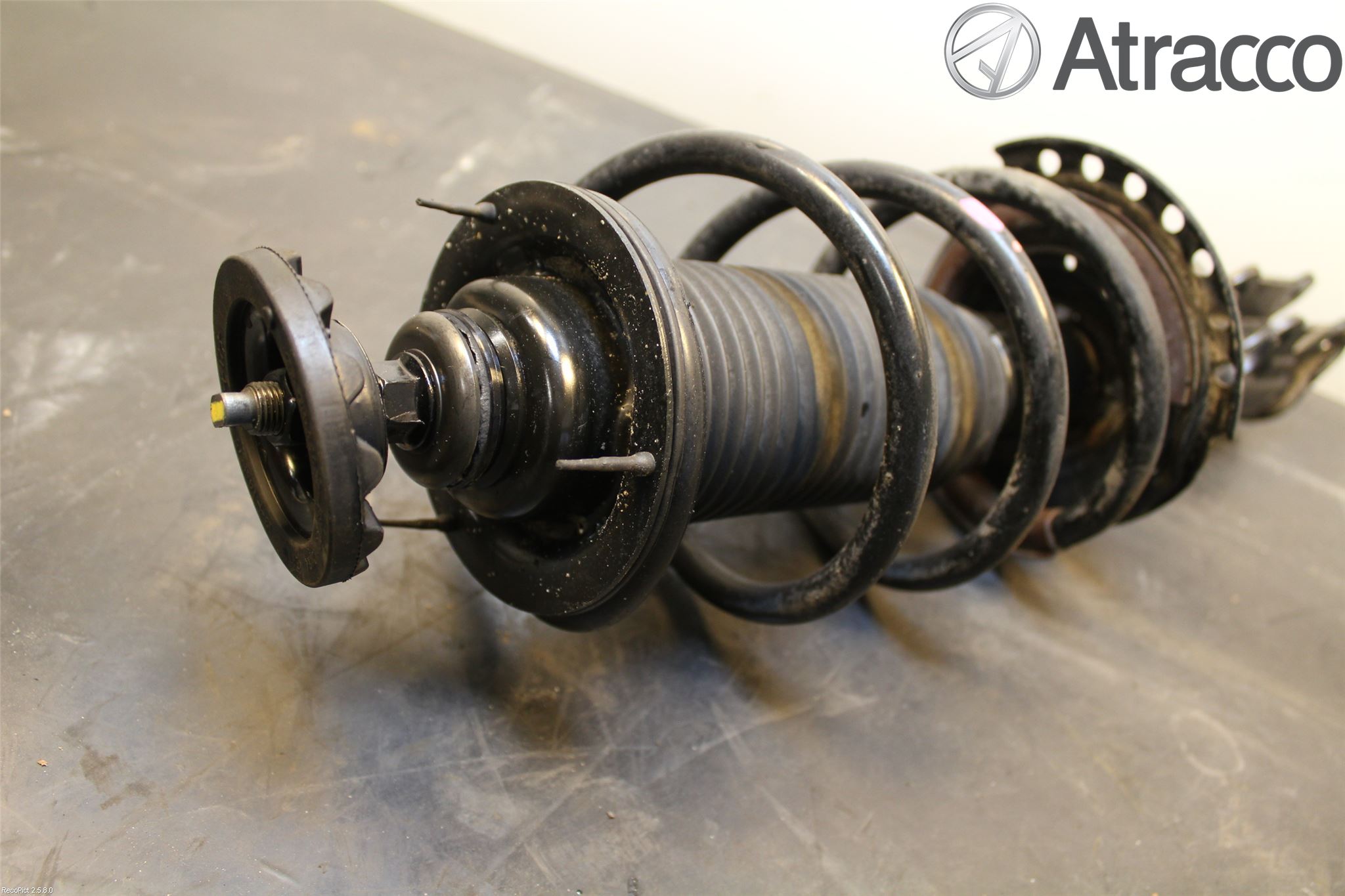 Hyundai i10 BA 14-16 Fjäderben Fram Vänster