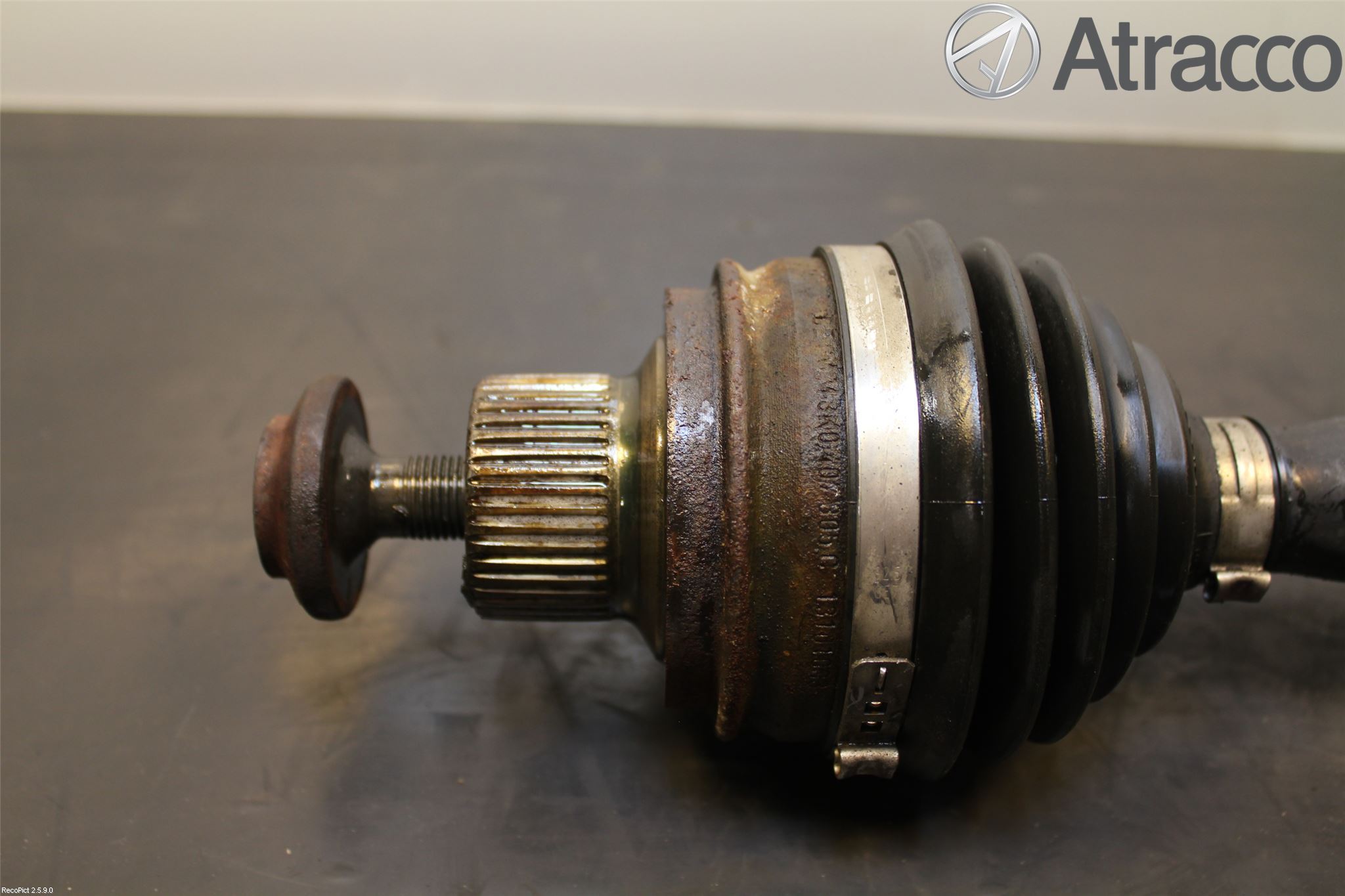 Audi A5 07-16 Drivaxel Fram Vänster