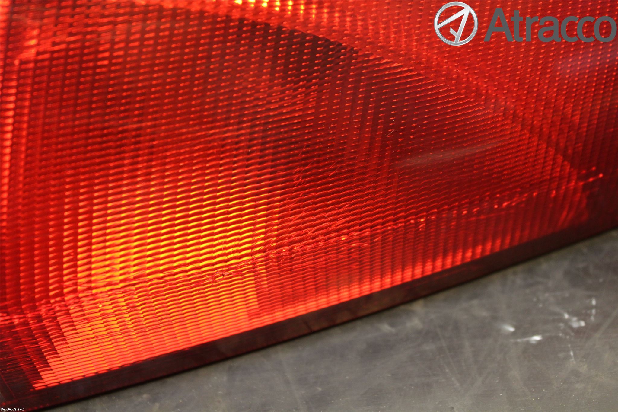 Ford MONDEO     01-06 Bakljus Vänster