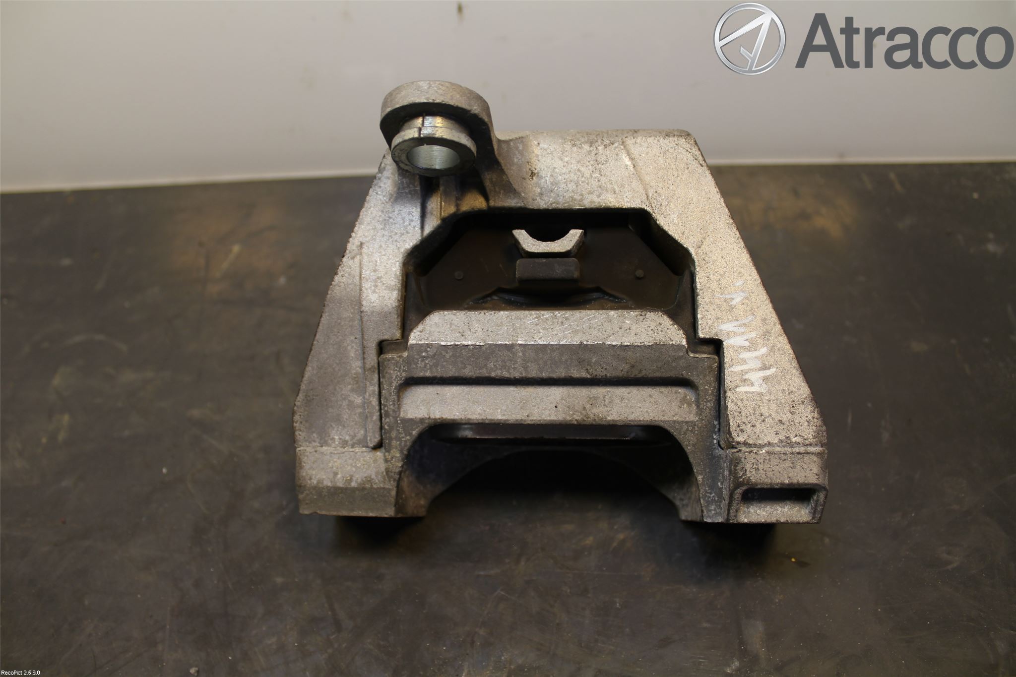 Saab 9-3 VER2/VER3 08-15 Motorfäste