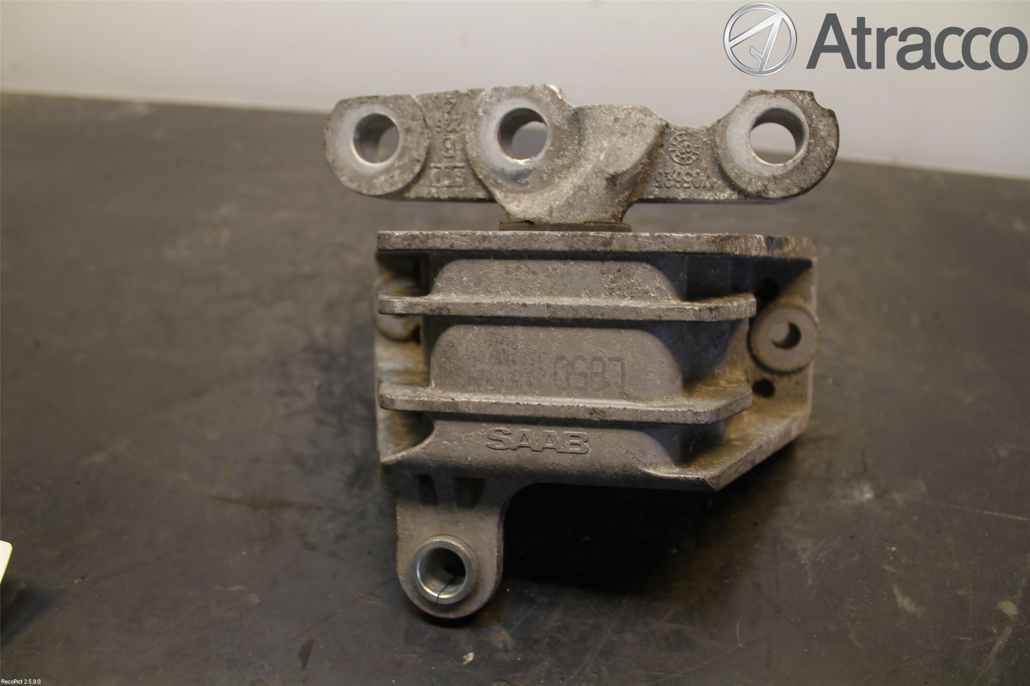 Saab 9-3 VER2/VER3 08-15 Motorfäste