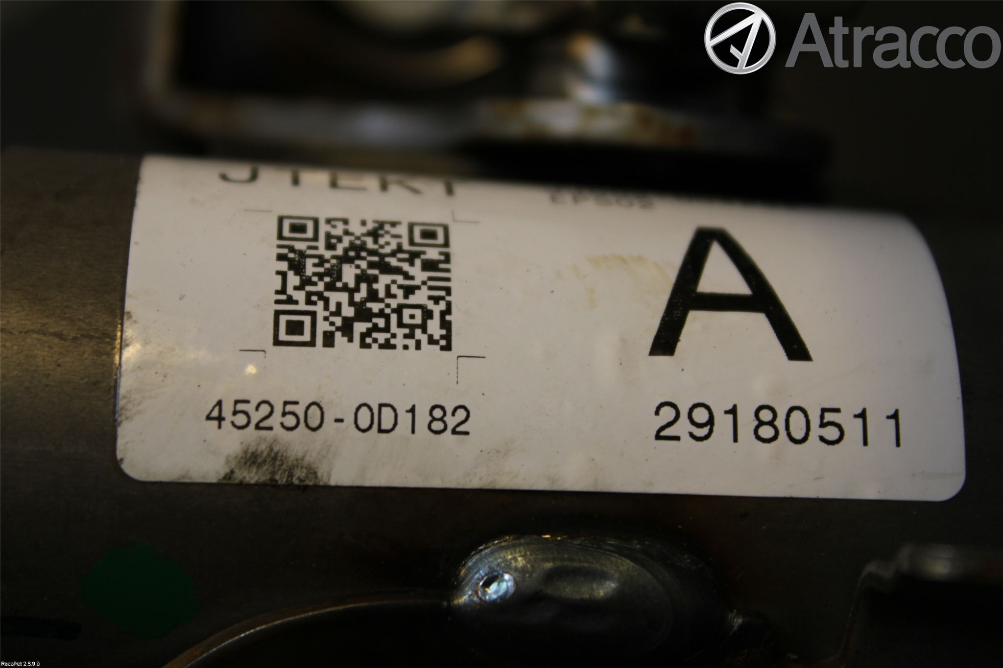 Toyota YARIS XP130 12-14 Rattaxelagg Med Inb Servo