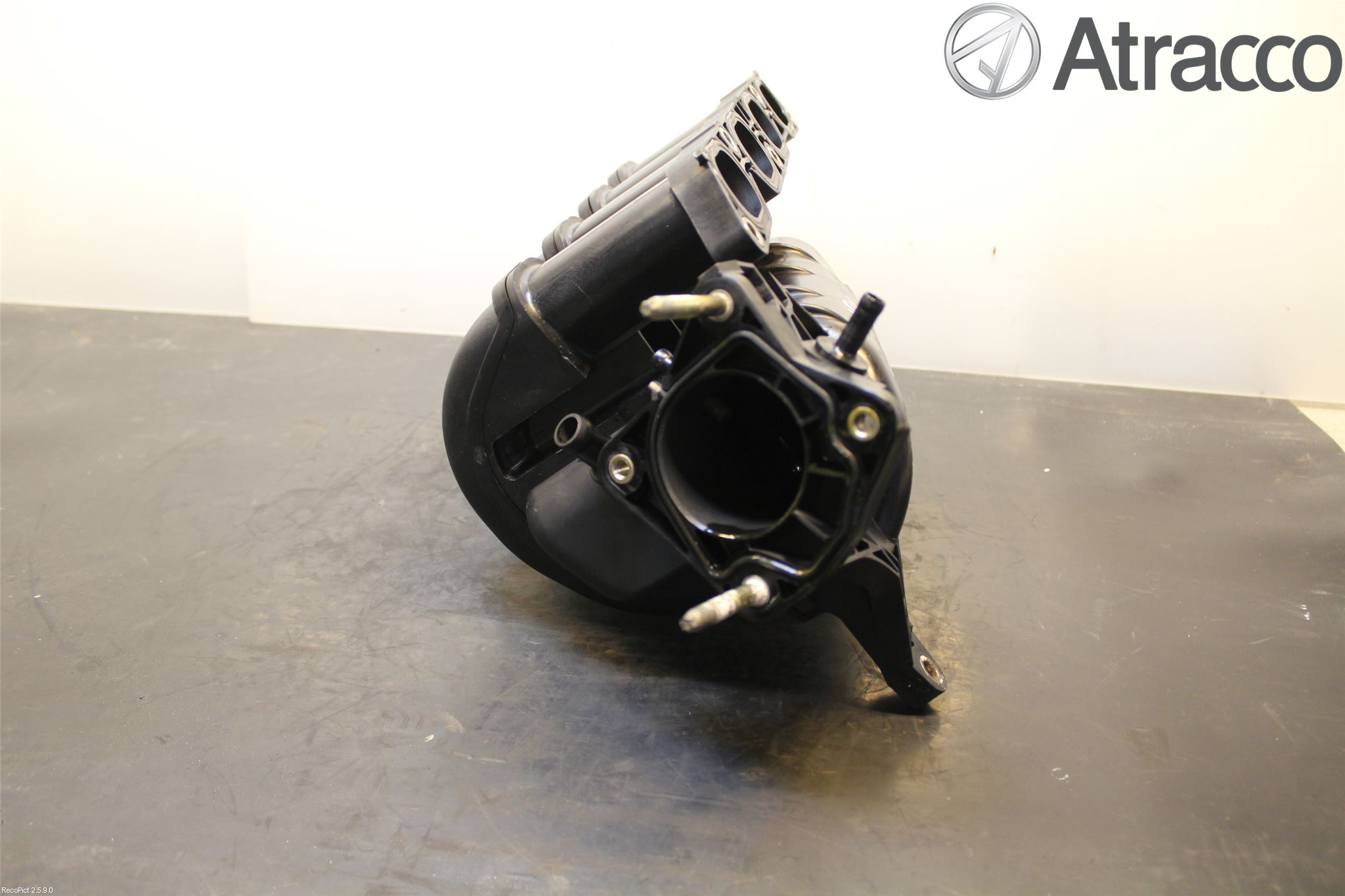 Toyota AVENSIS 98-02 Grenrör Insug