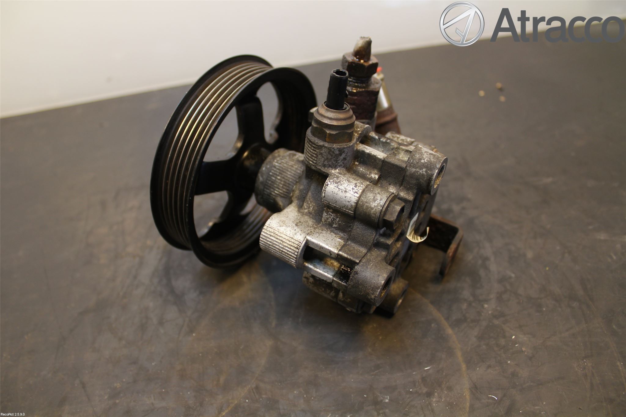 Toyota AVENSIS 98-02 Styrservopump