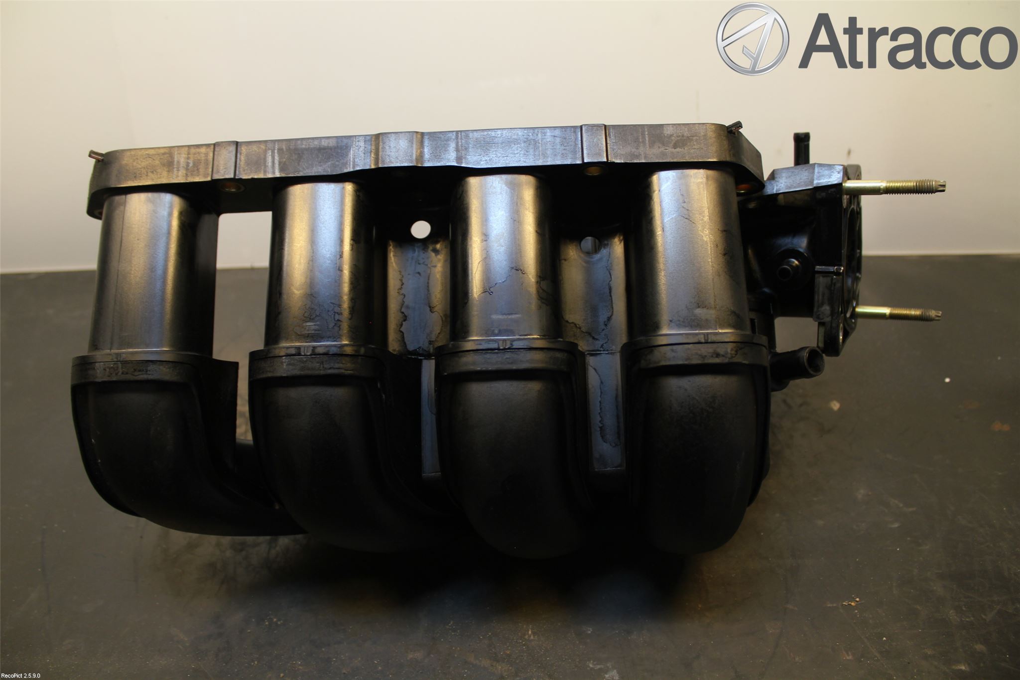 Toyota AVENSIS 98-02 Grenrör Insug