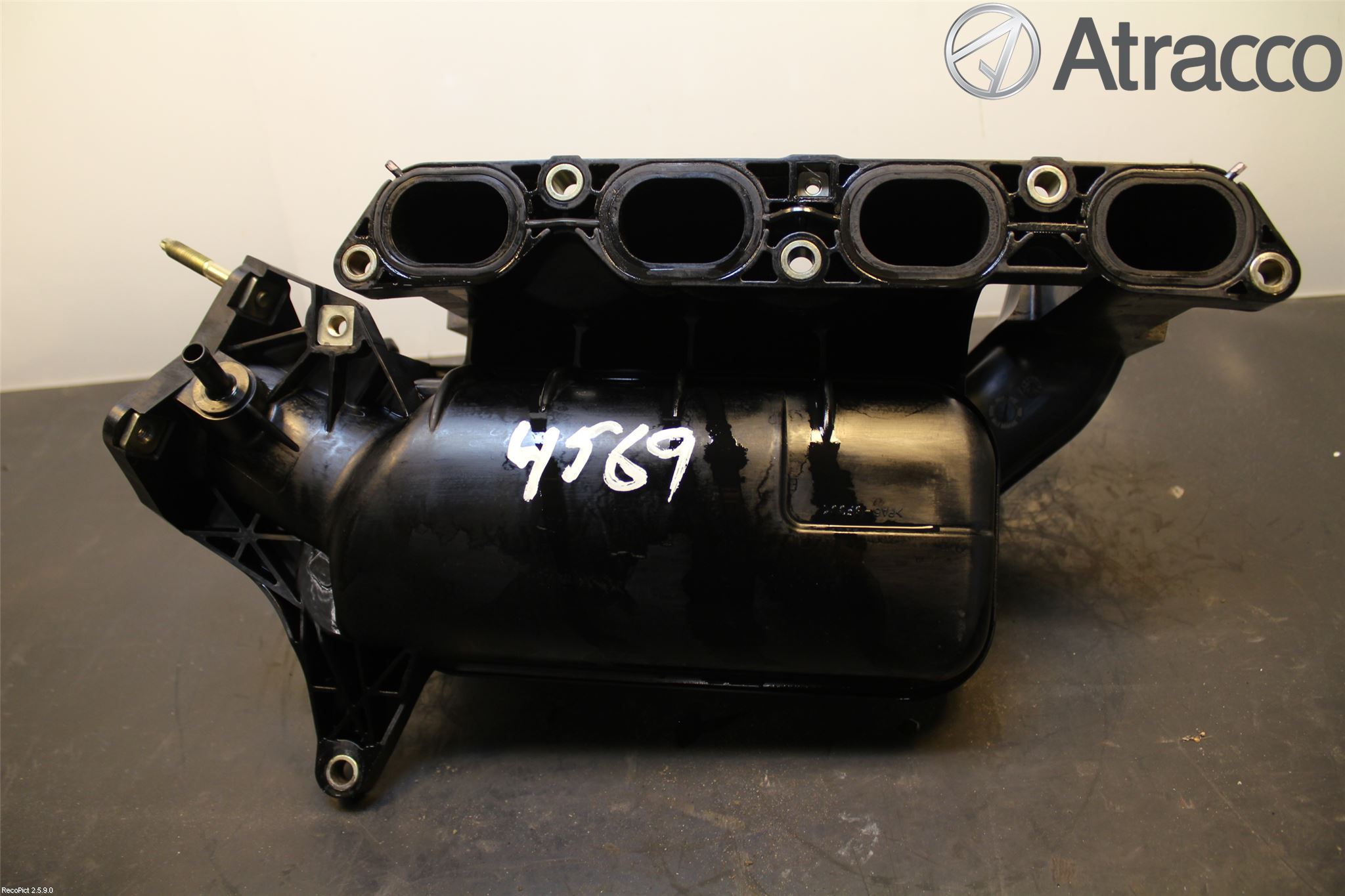 Toyota AVENSIS 98-02 Grenrör Insug