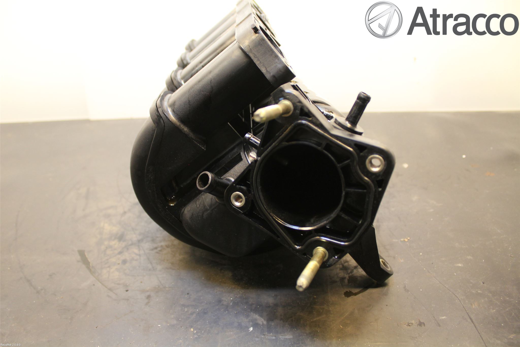 Toyota AVENSIS 98-02 Grenrör Insug