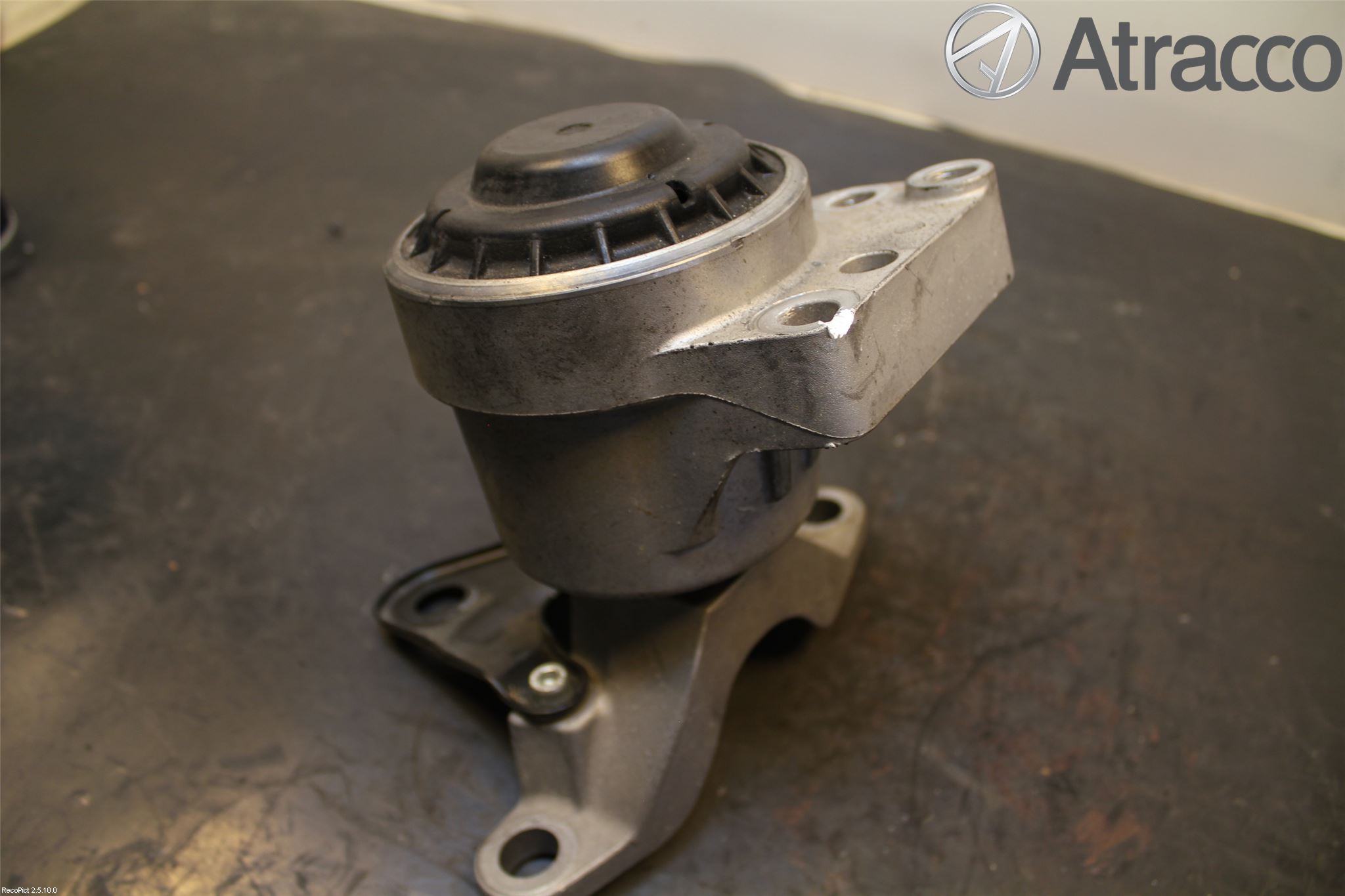 Volvo V60 11-13 Motorfäste