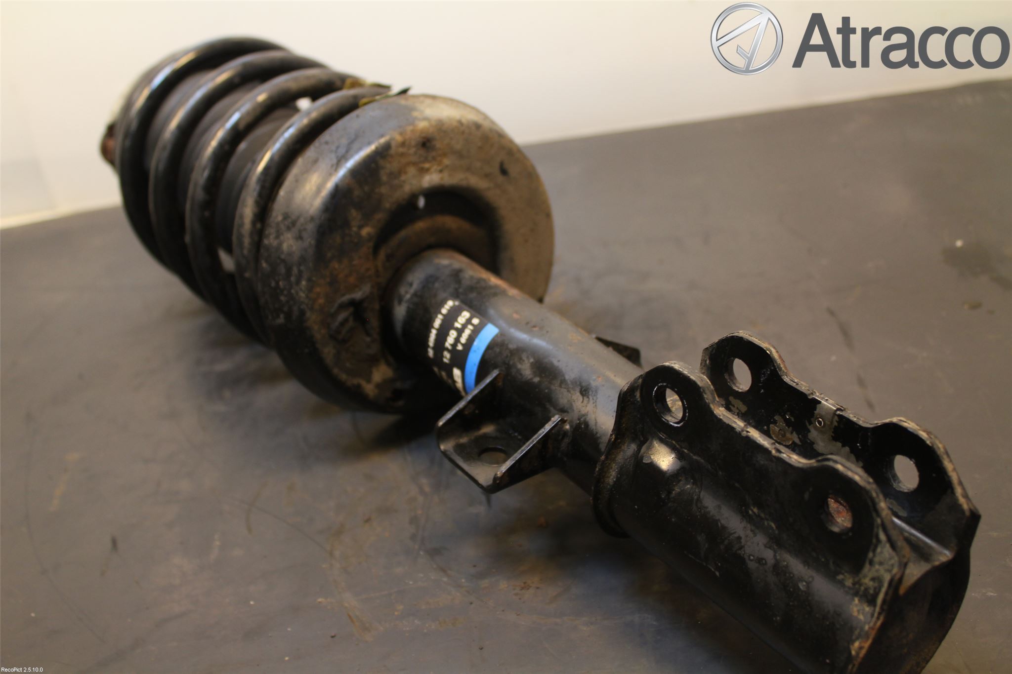 Saab 9-5     06-10 Fjäderben Fram Vänster