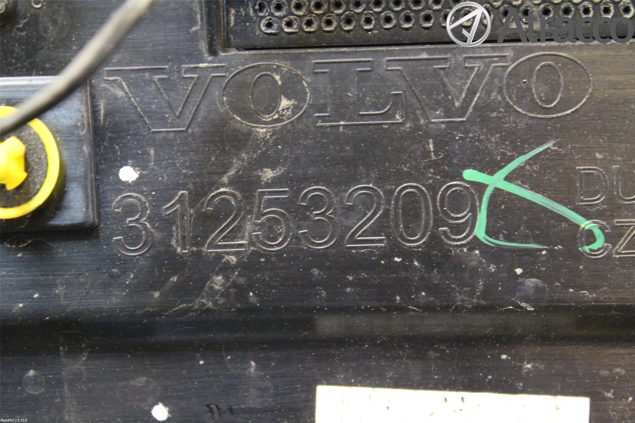 Volvo V60 11-13 Spoiler Baklucka