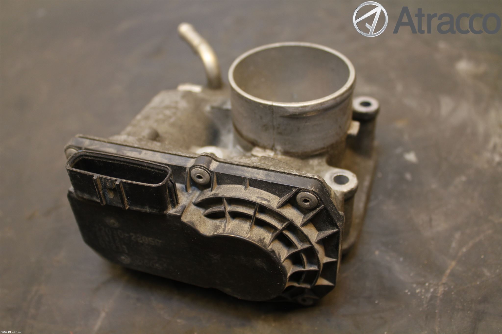 Toyota COROLLA 02-07 Injspjällhus