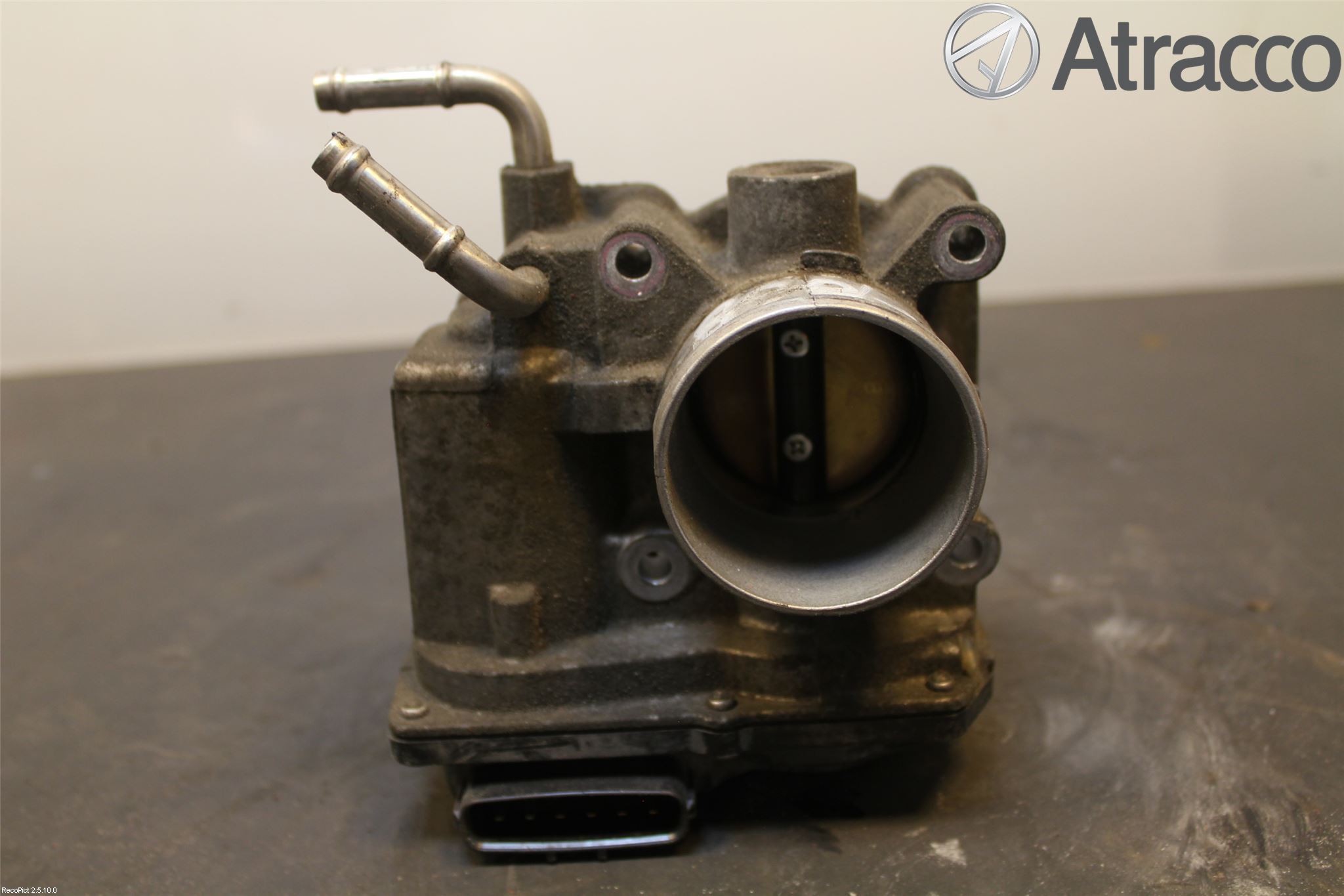 Toyota COROLLA 02-07 Injspjällhus