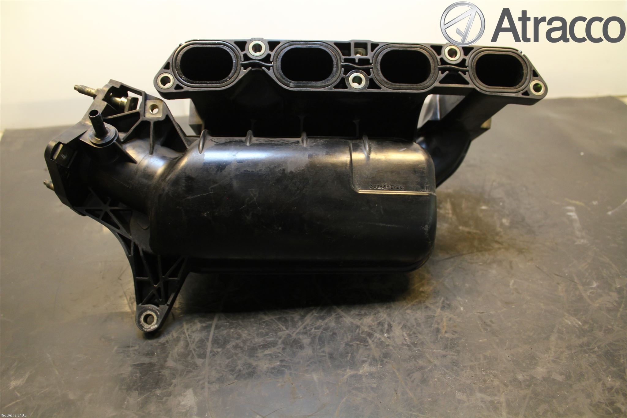 Toyota AVENSIS 98-02 Grenrör Insug