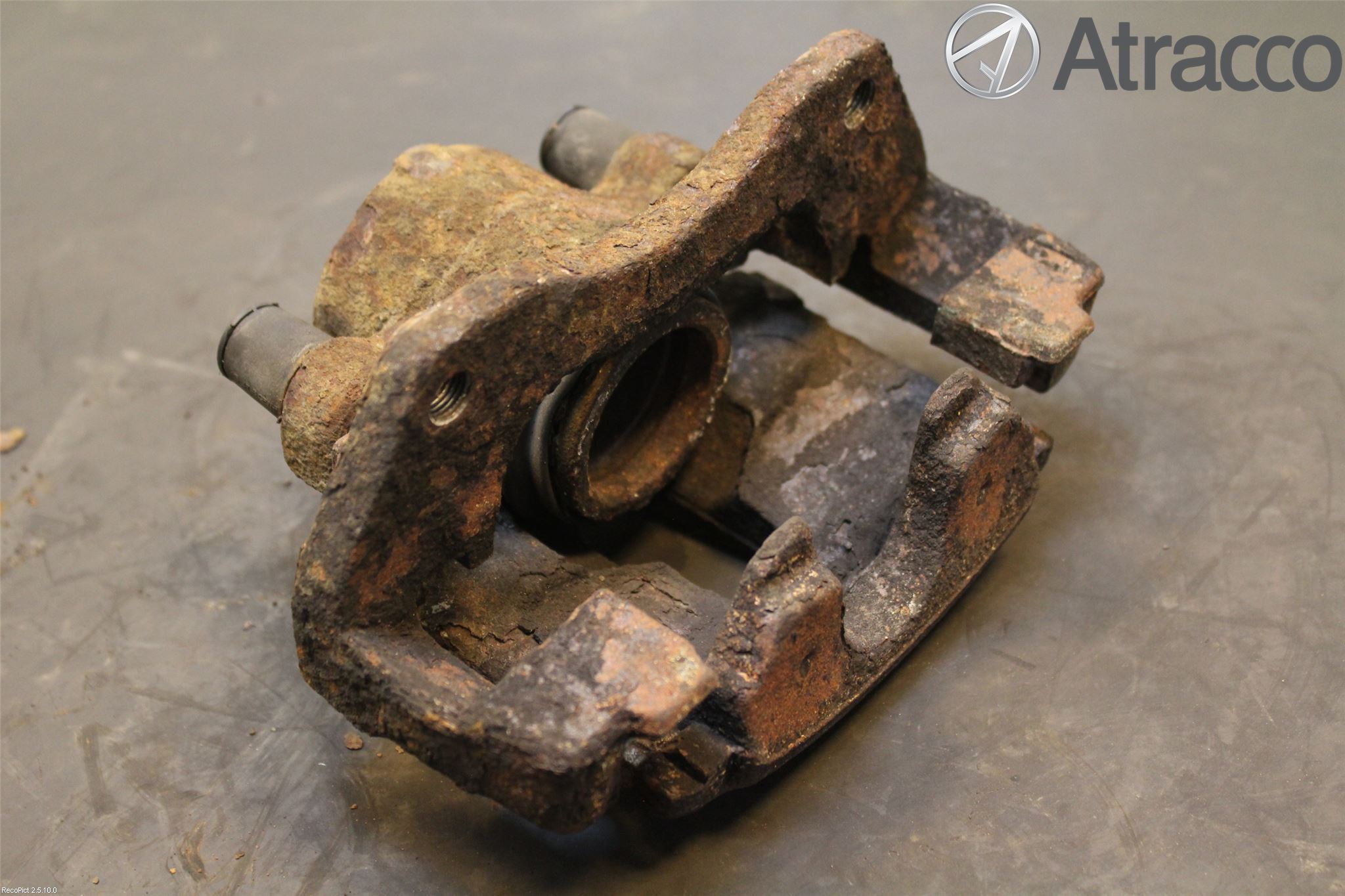 Toyota AVENSIS 98-02 Bromsok Fram Höger