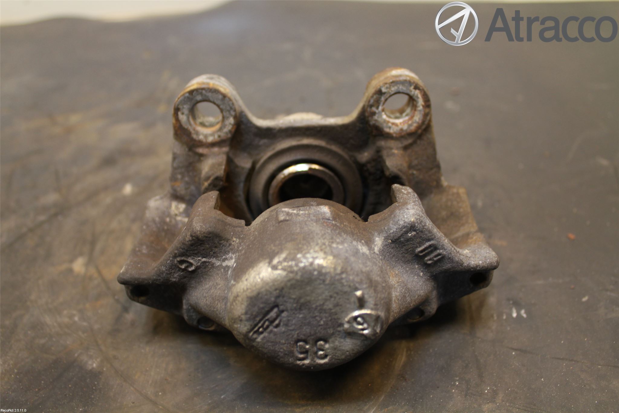 Saab 900      94-98 Bromsok Bak Höger