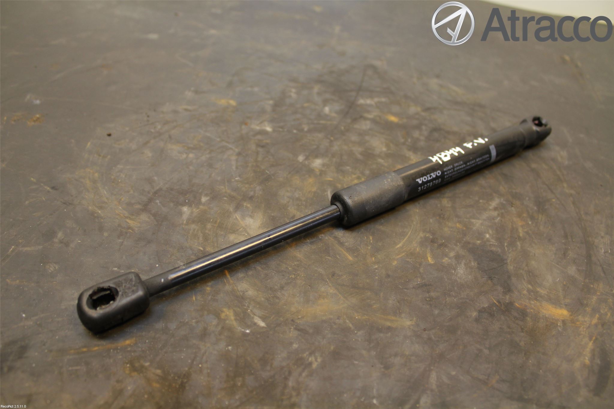 Volvo V60 11-13 Gasfjäder Motorhuv