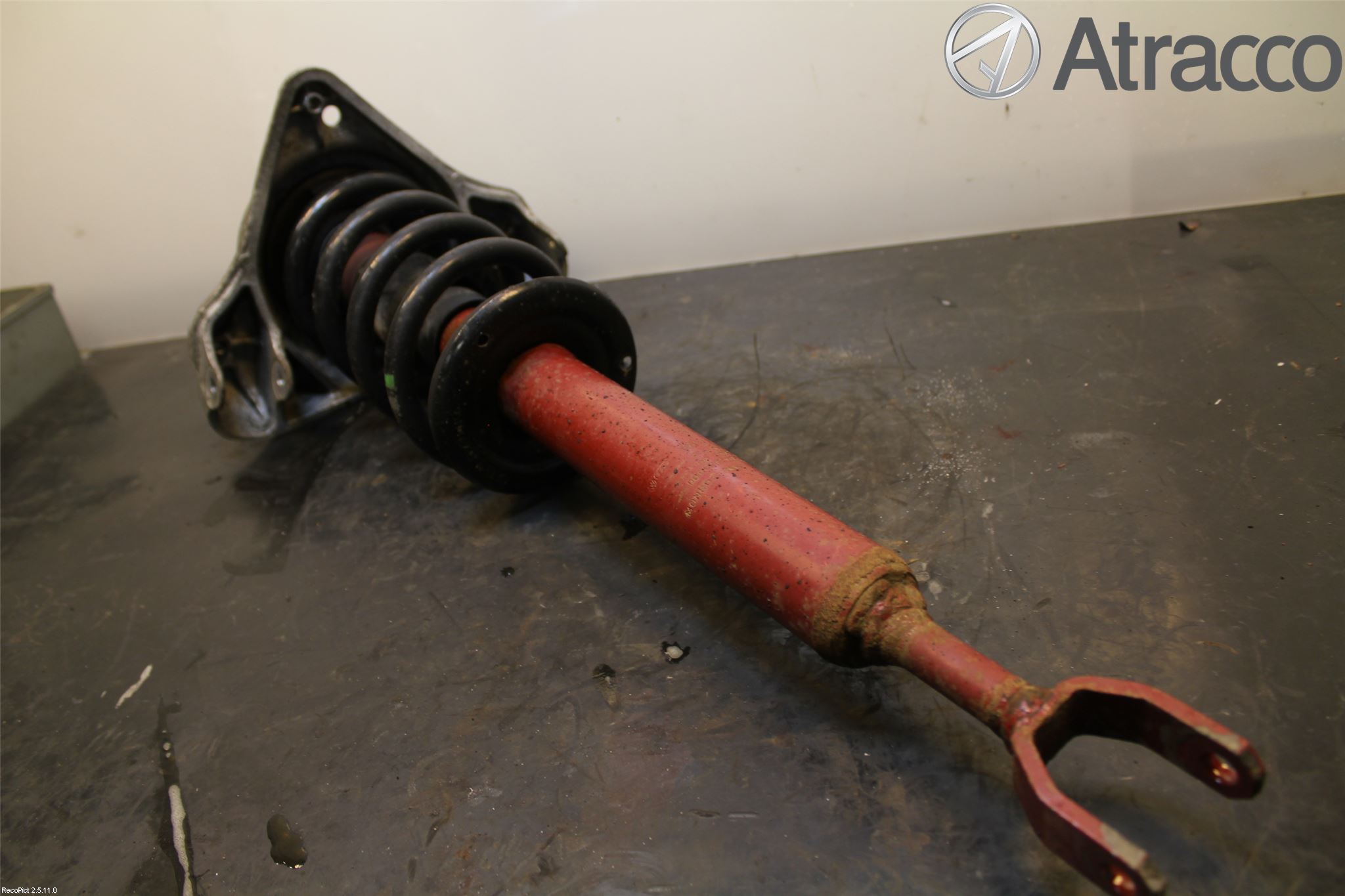 Audi A6/S6     05-11 Fjäderben Fram Höger