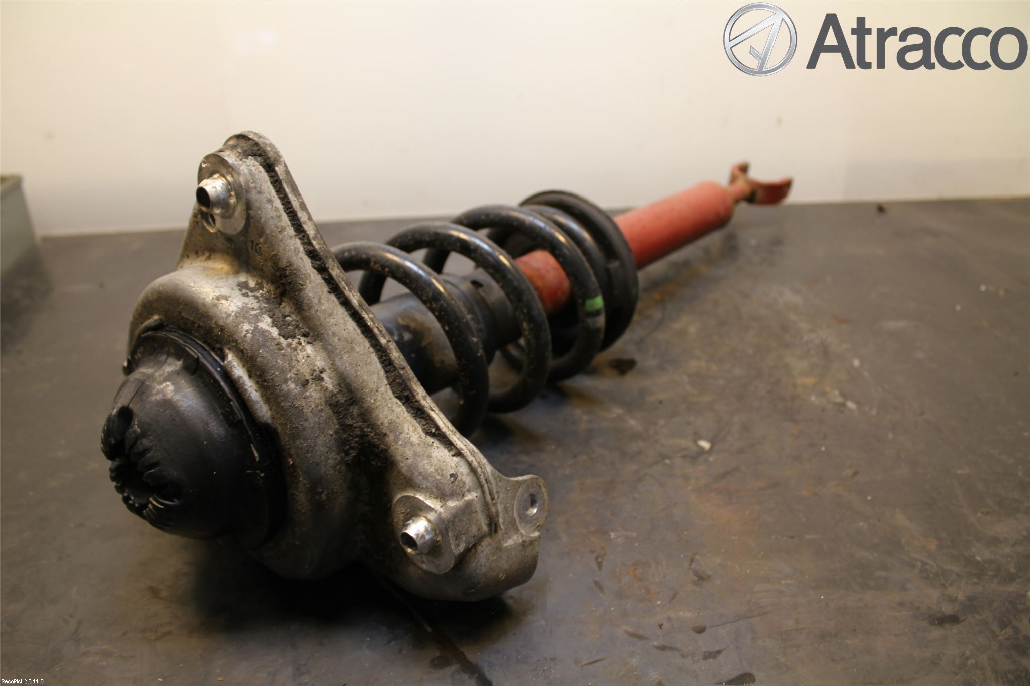 Audi A6/S6     05-11 Fjäderben Fram Höger