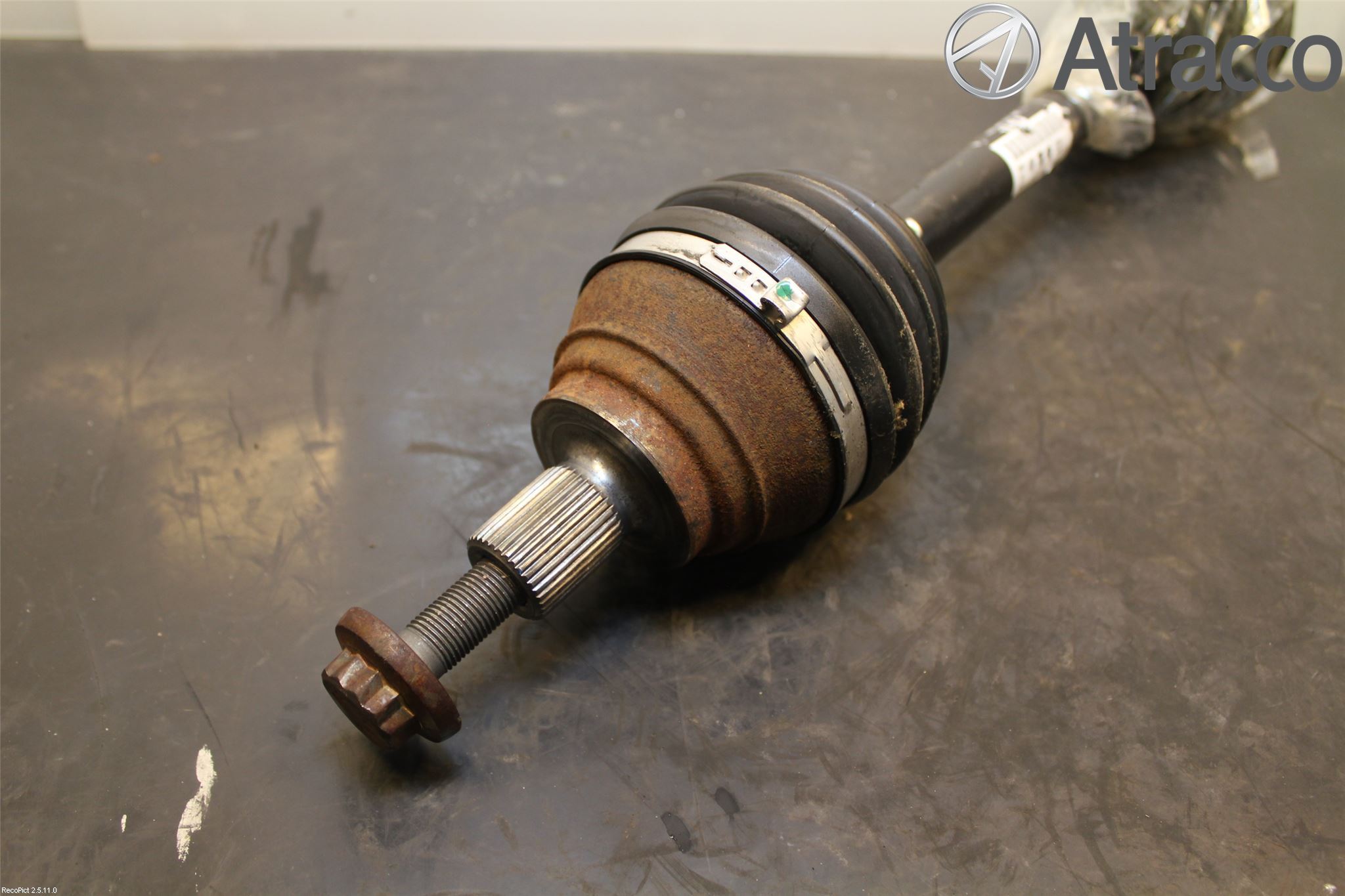 Volkswagen VW GOLF VI 09-13 Drivaxel Fram Vänster