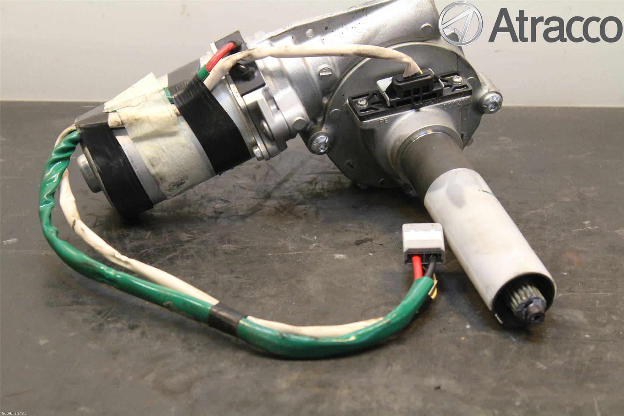 Toyota YARIS XP130 12-14 Rattaxelagg Med Inb Servo