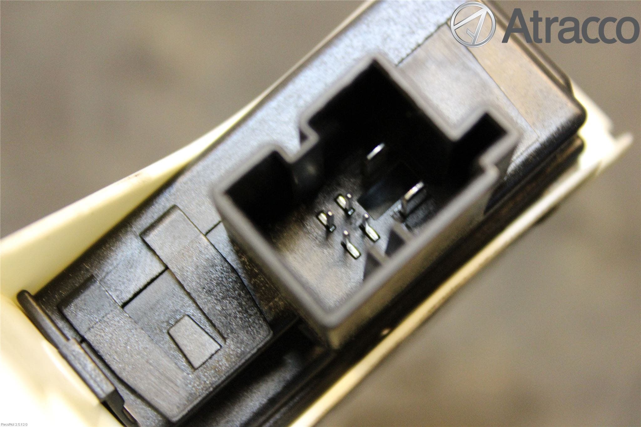 Audi A4/S4 08-11 Fönsterhissmotor