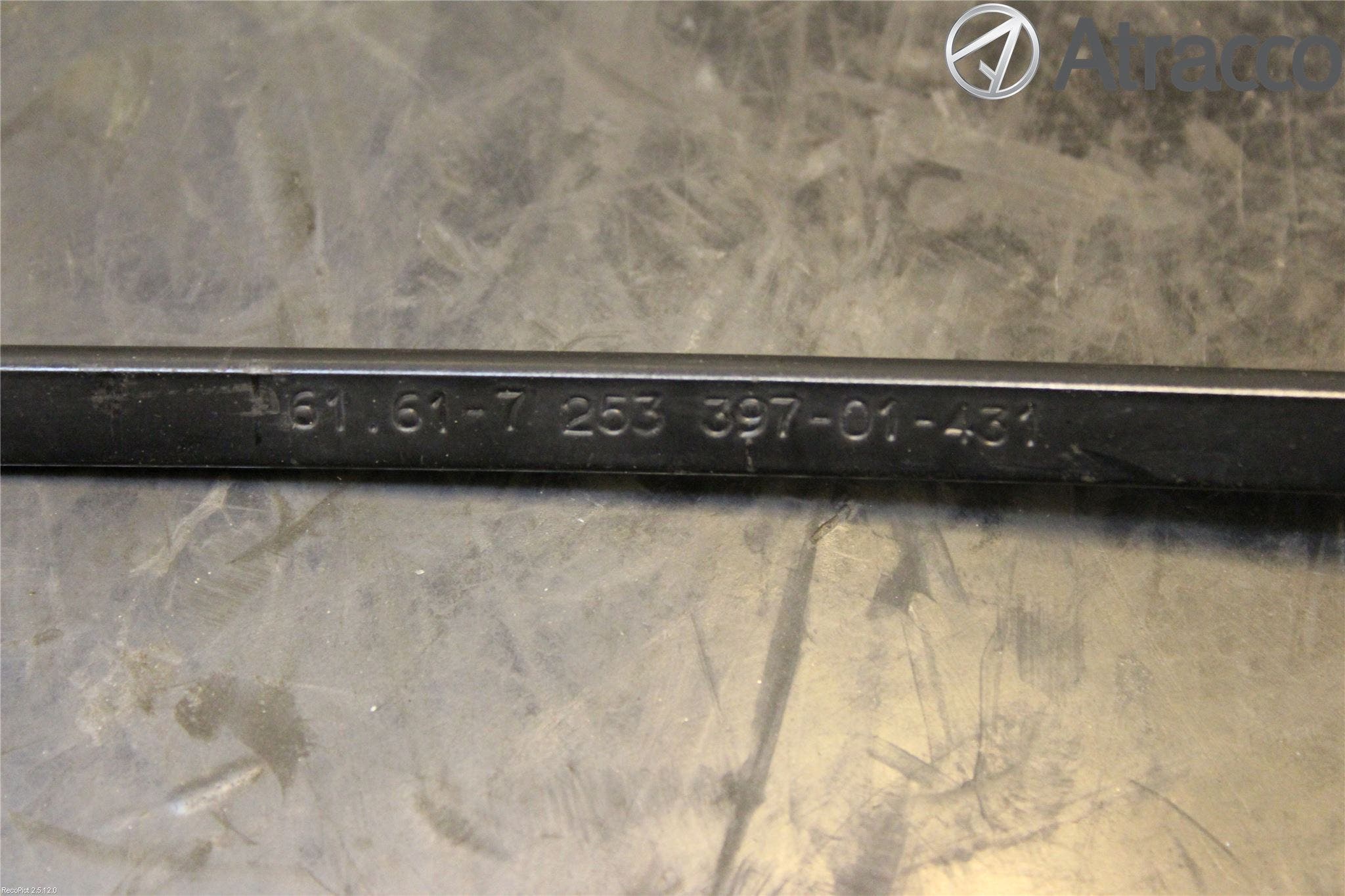 BMW 3 E92/93 Coupé/Cab 05-14 Torkararm Armar Vindruta