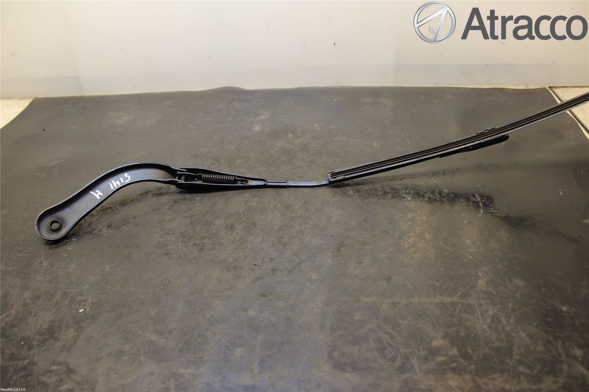 BMW 3 E92/93 Coupé/Cab 05-14 Torkararm Armar Vindruta