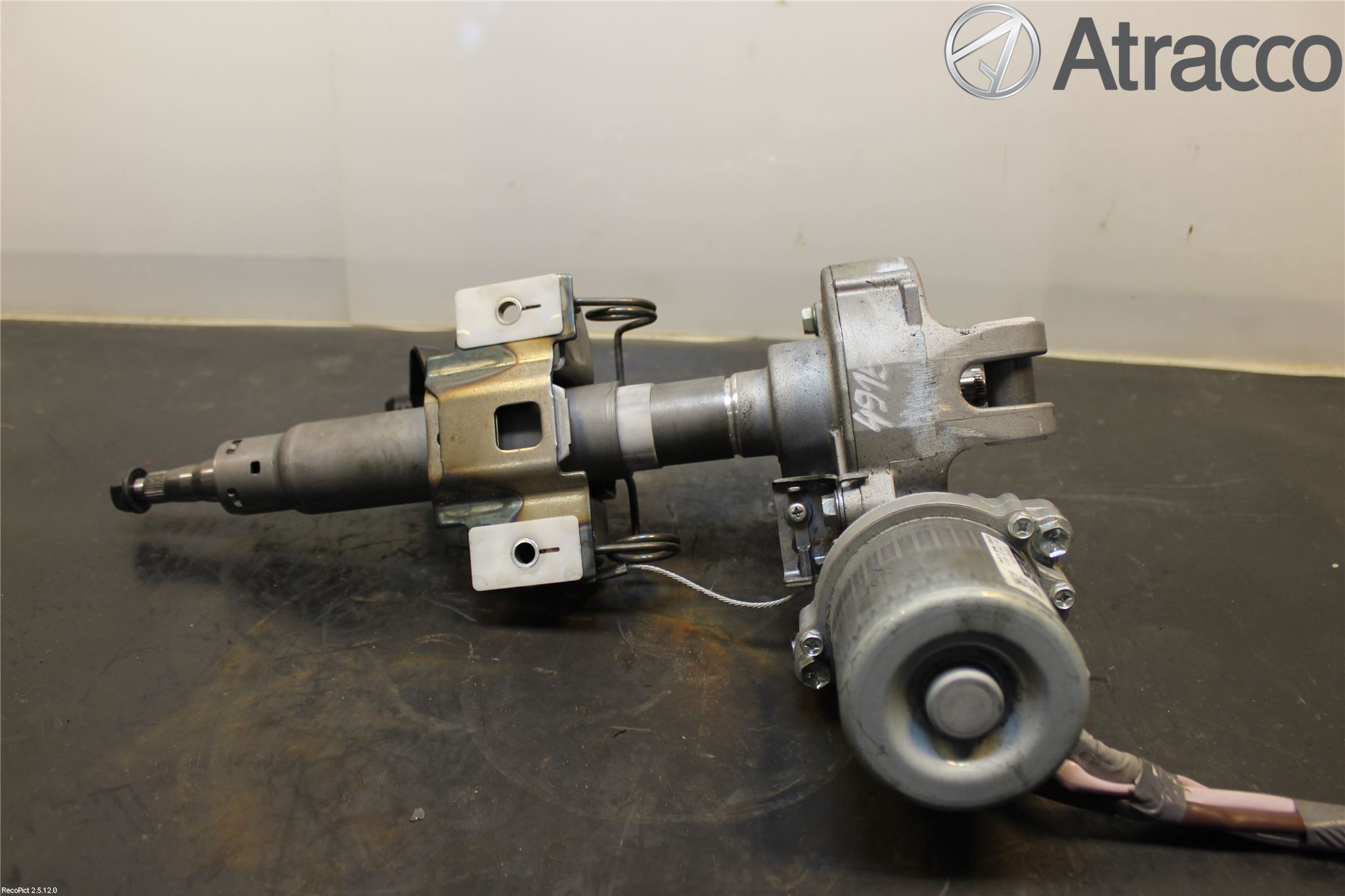 Toyota PRIUS+ ZVW40 12-20 Rattaxelagg Med Inb Servo