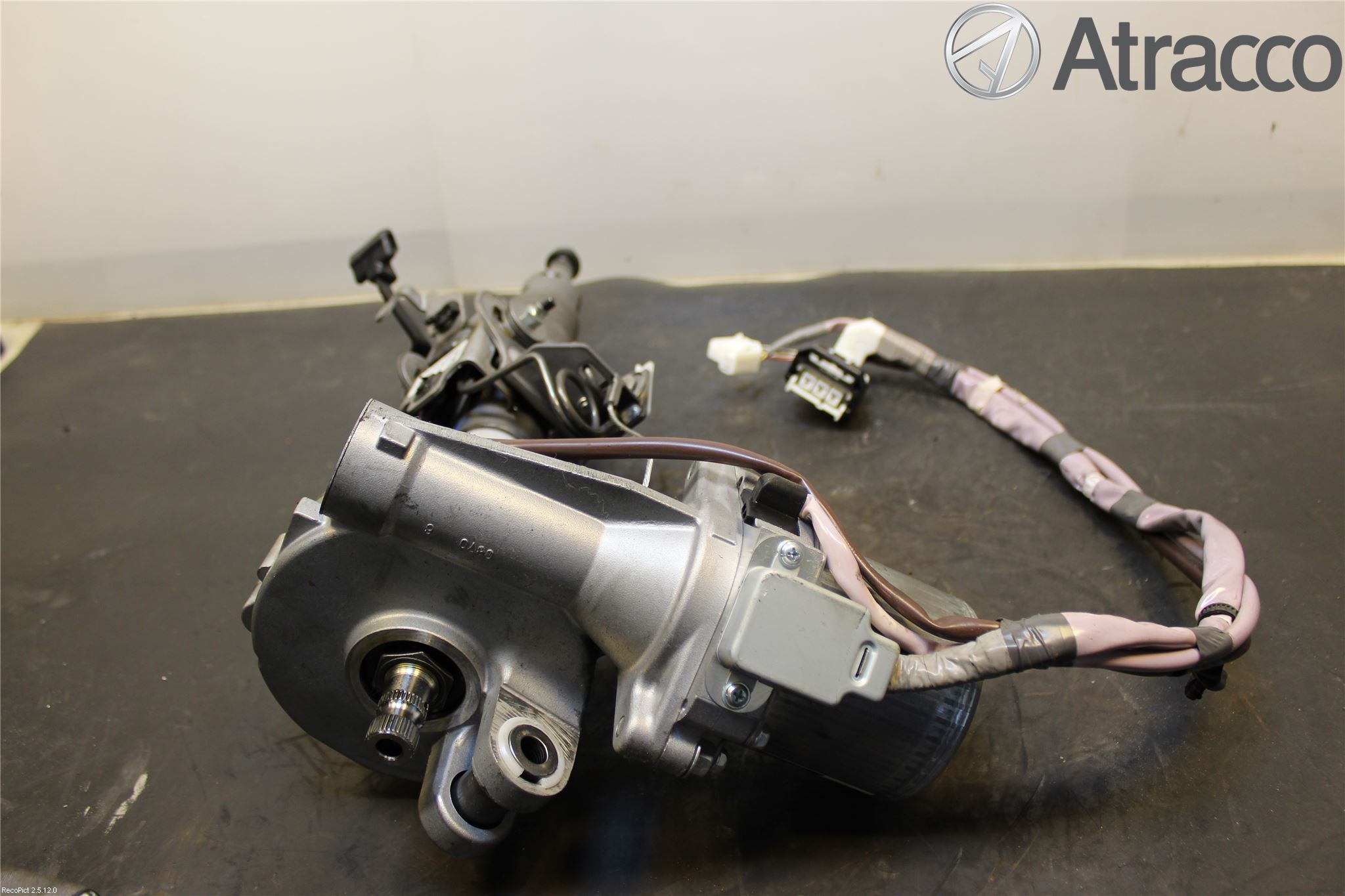 Toyota PRIUS+ ZVW40 12-20 Rattaxelagg Med Inb Servo