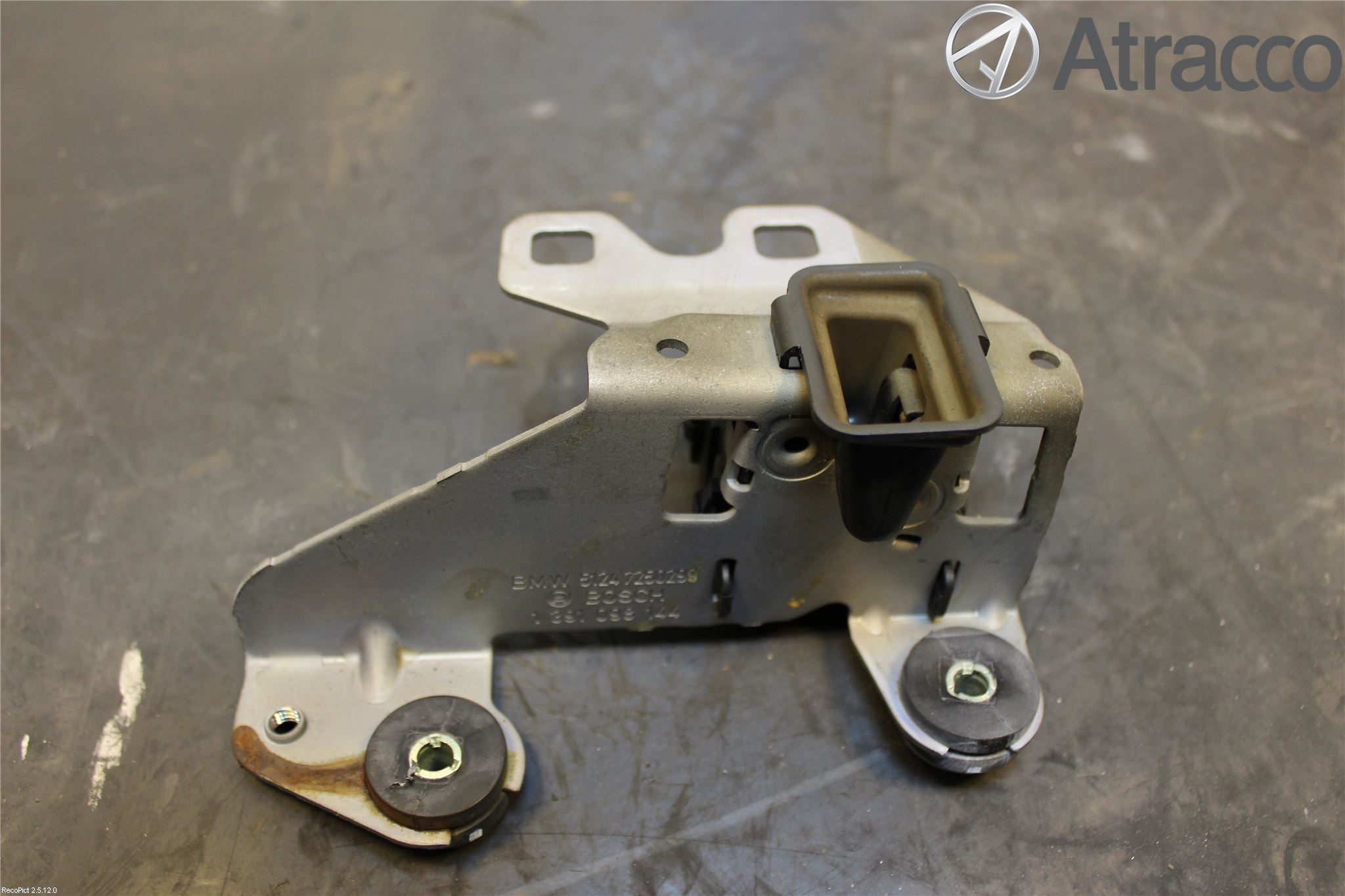 BMW 5 F10/F11/F18 09-17 Låskista Baklucka