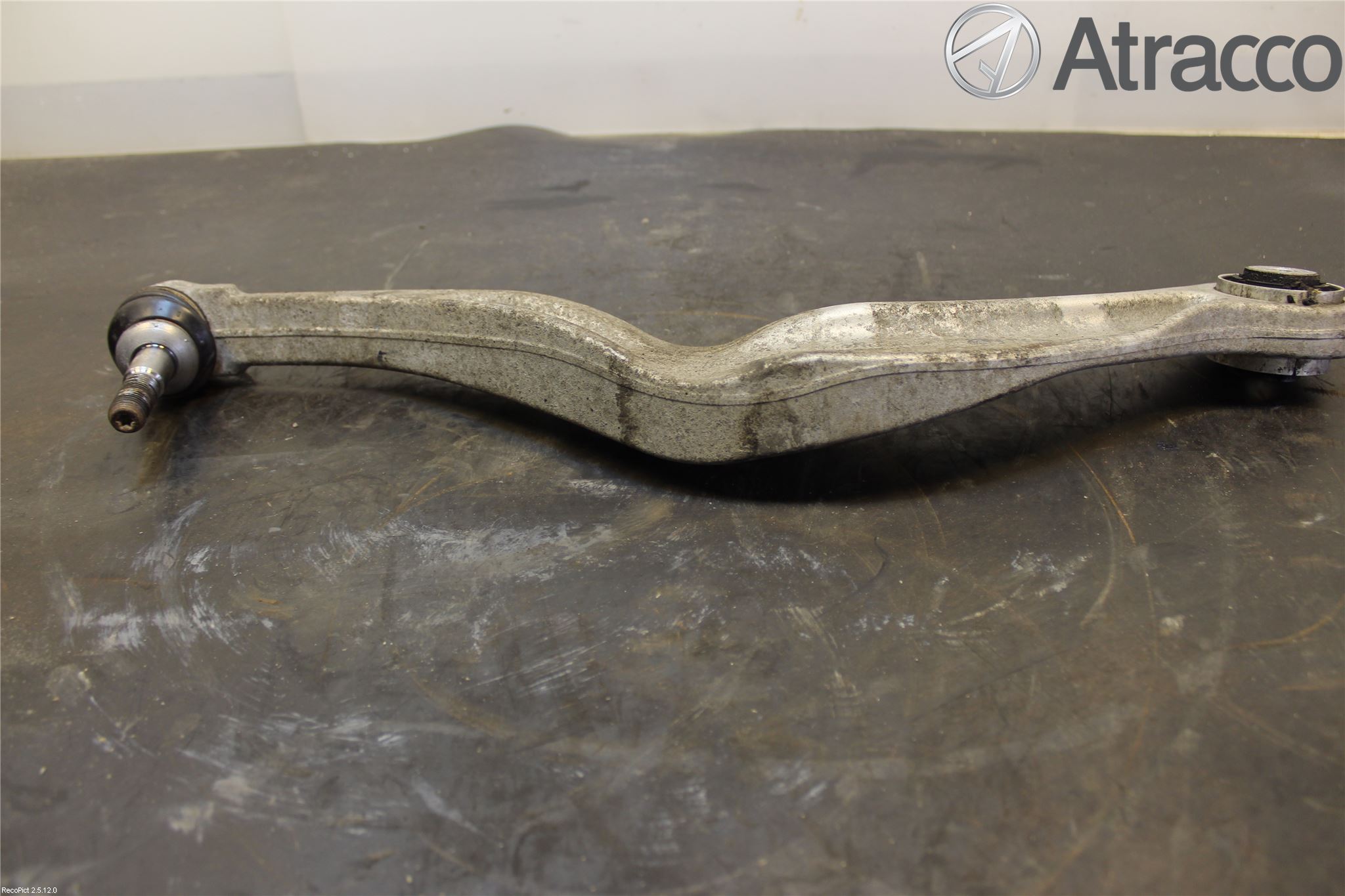 BMW 5 F10/F11/F18 09-17 Bärarm Bak Höger