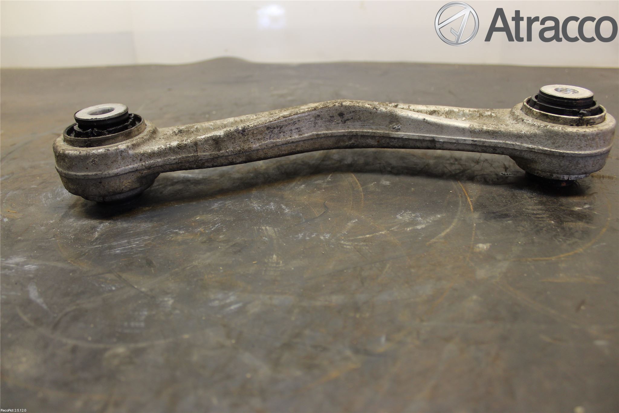 BMW 5 F10/F11/F18 09-17 Bärarm Bak Höger
