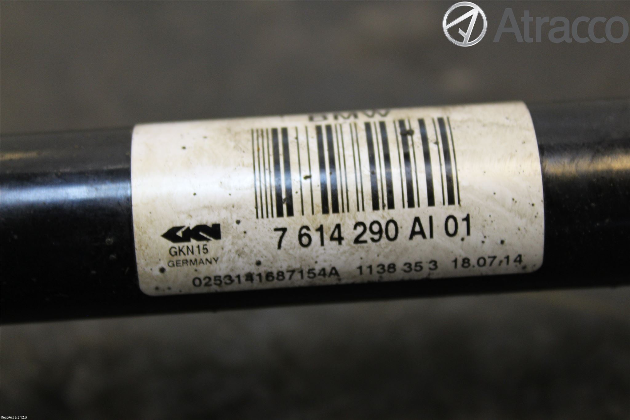 BMW 5 F10/F11/F18 09-17 Drivaxel Bak Höger