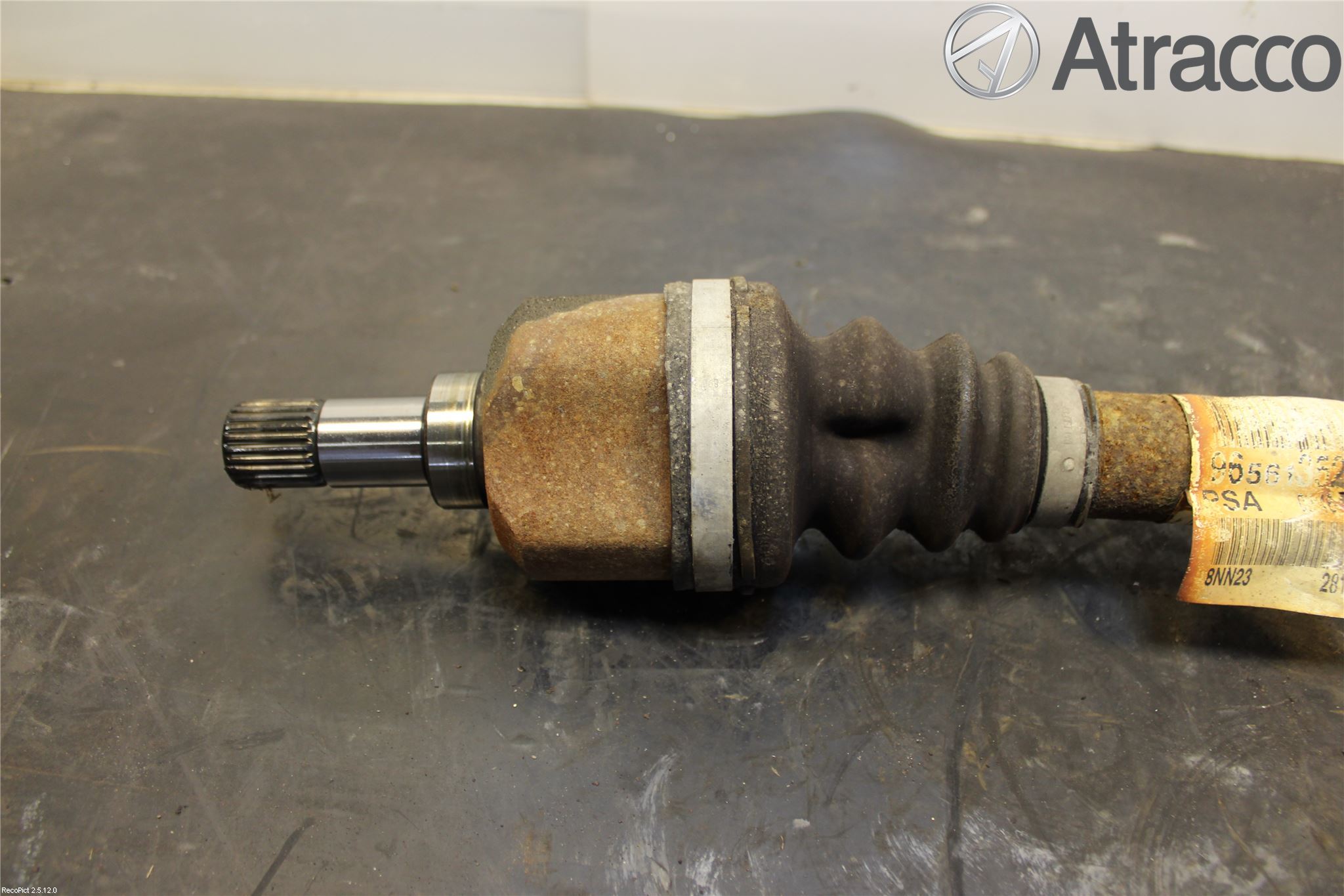 Peugeot 308 08-13 Drivaxel Fram Vänster