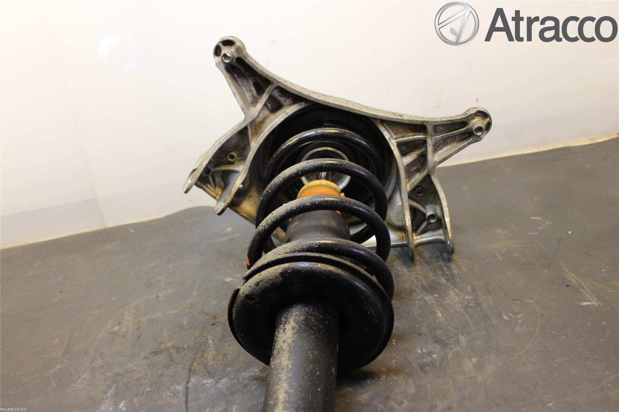 Audi A4/S4 08-11 Fjäderben Fram Vänster