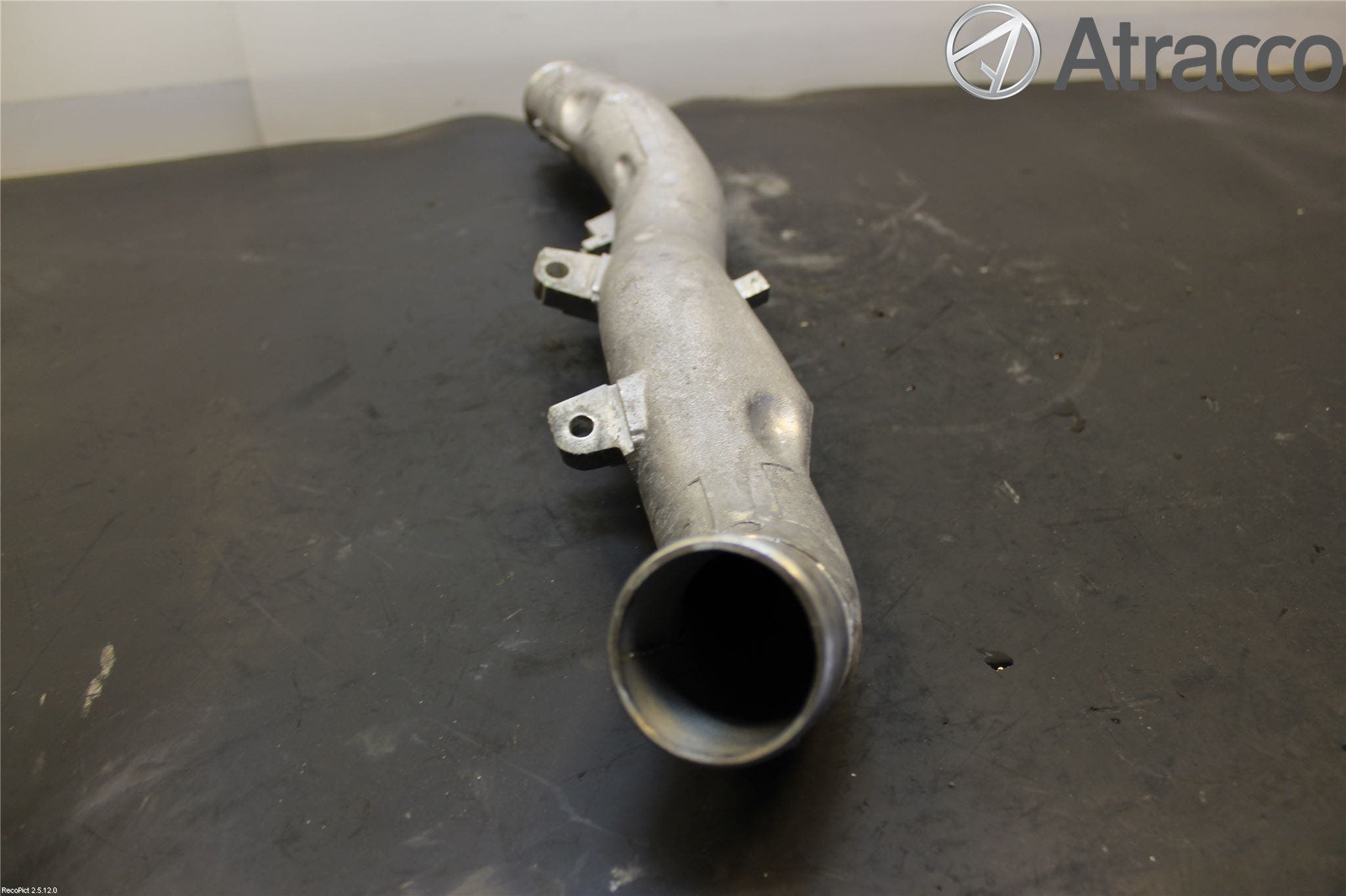 Toyota AVENSIS 09-15 Laddluft-Intercoolerrör