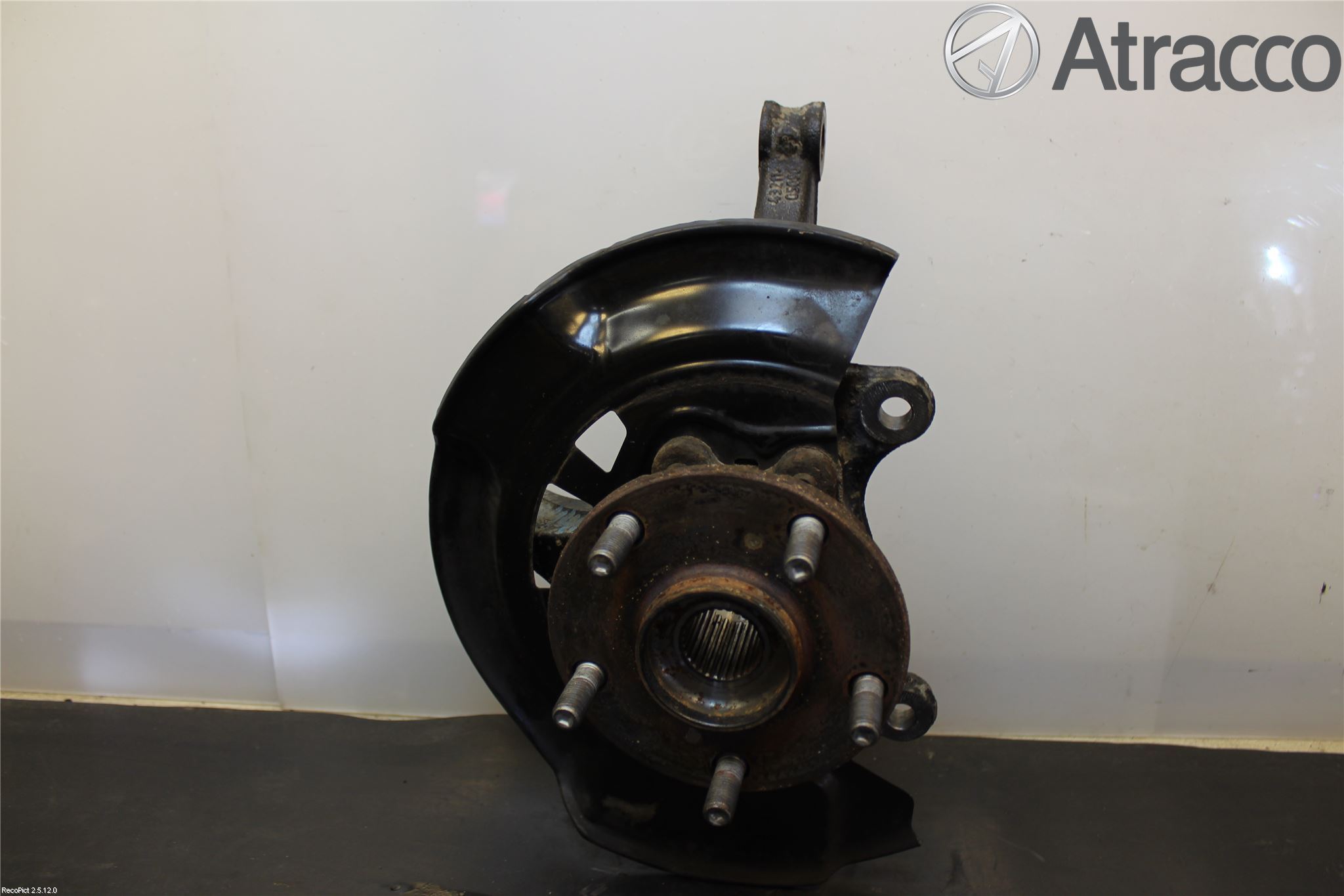 Toyota AVENSIS 09-15 Styrspindel Lagerhus Hö
