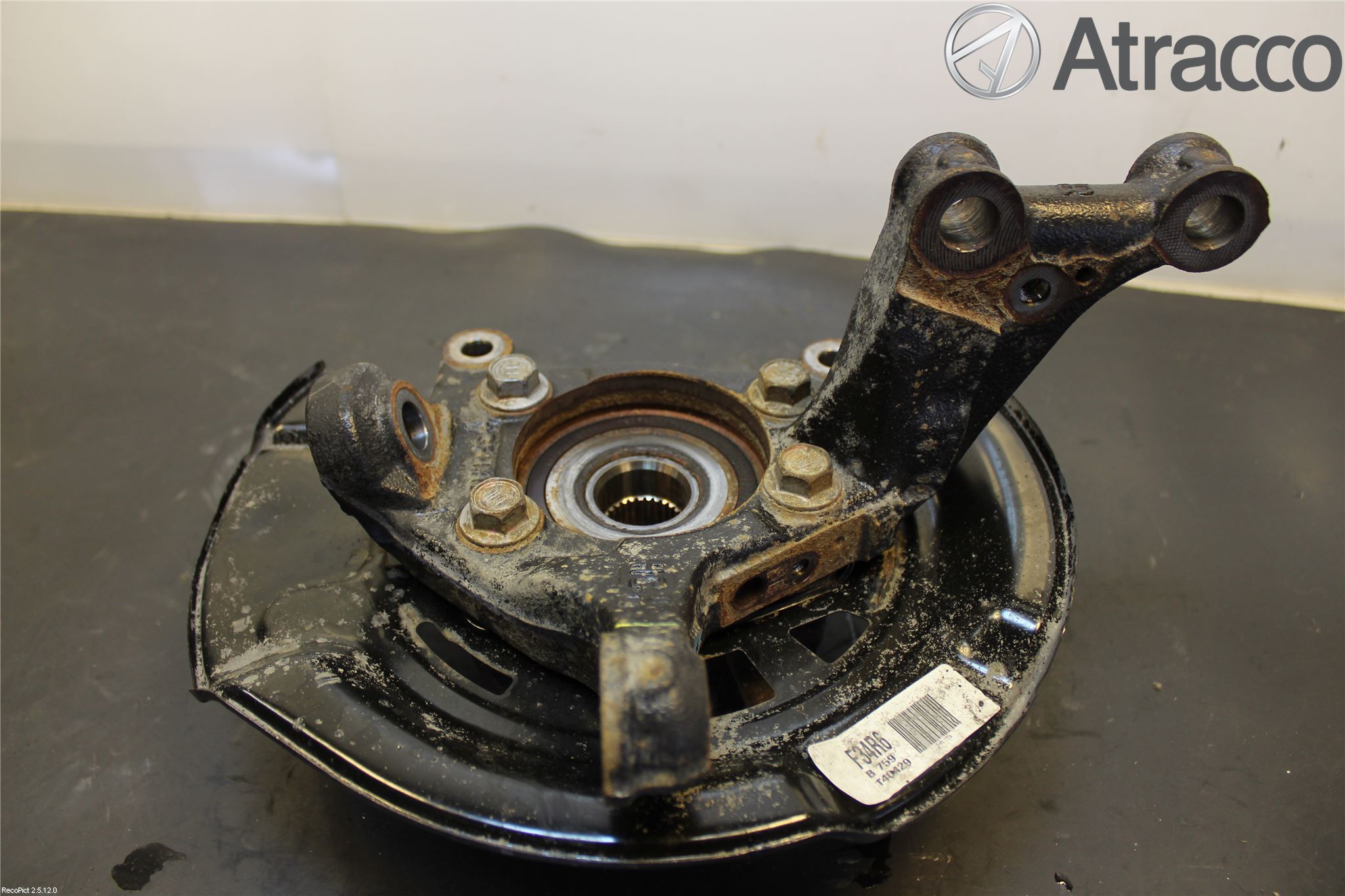 Toyota AVENSIS 09-15 Styrspindel Lagerhus Hö