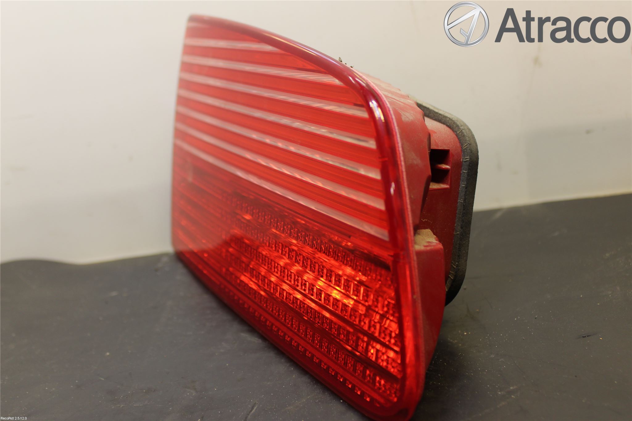 Saab 9-5     06-10 Bakljus Lucka Vä