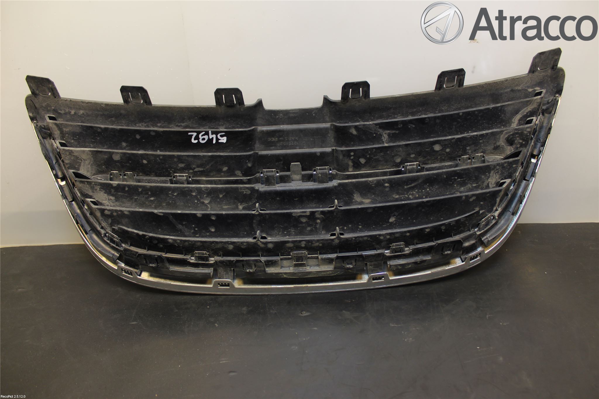 Saab 9-5     06-10 Grilldel Mitt