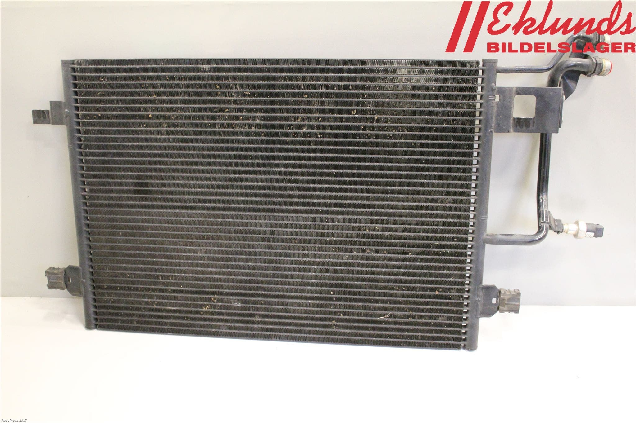 Audi A4/S4 99B-00 Ac Kondensor-Kylare