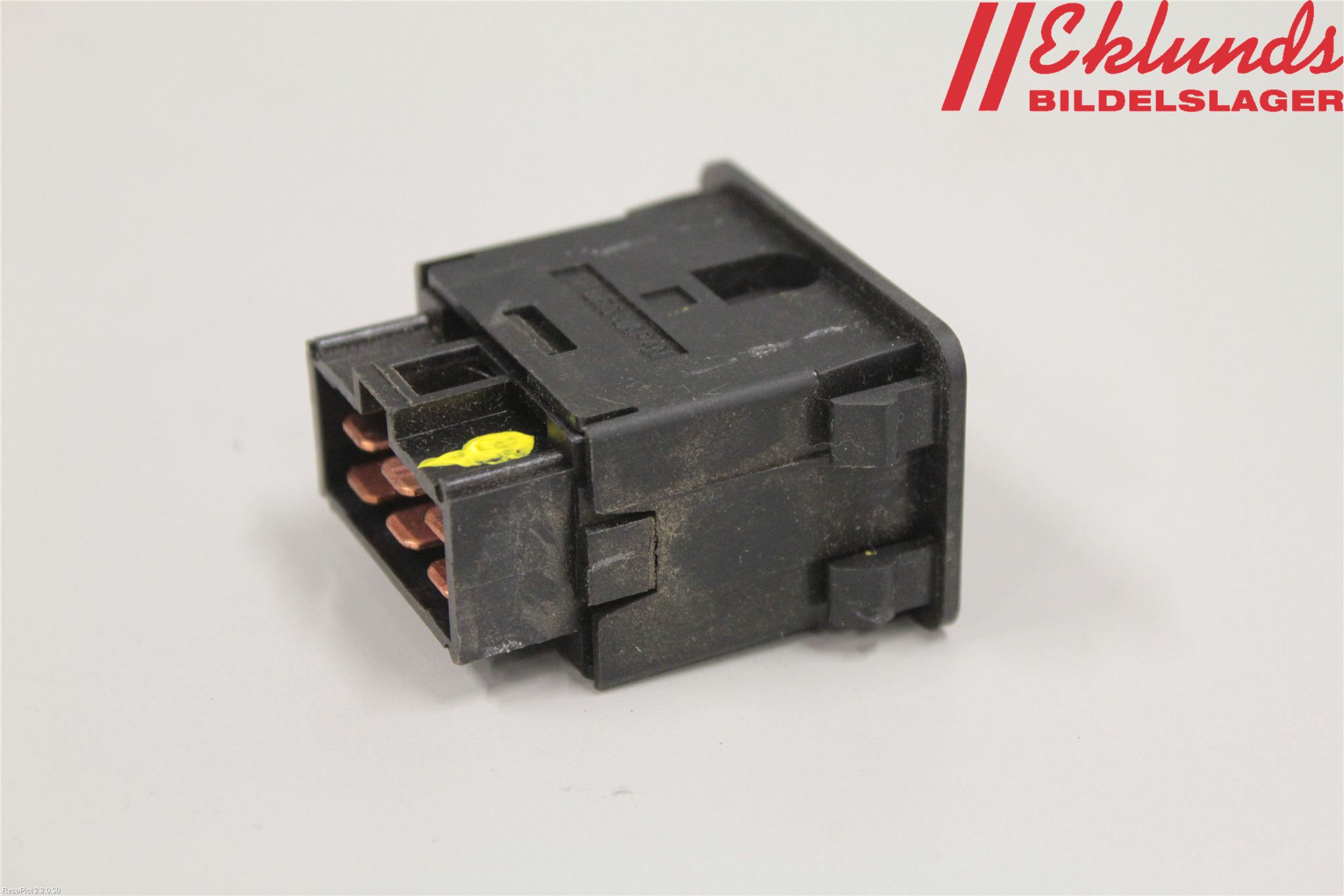 Mitsubishi L200 06-15 Strömställare Stolvärme