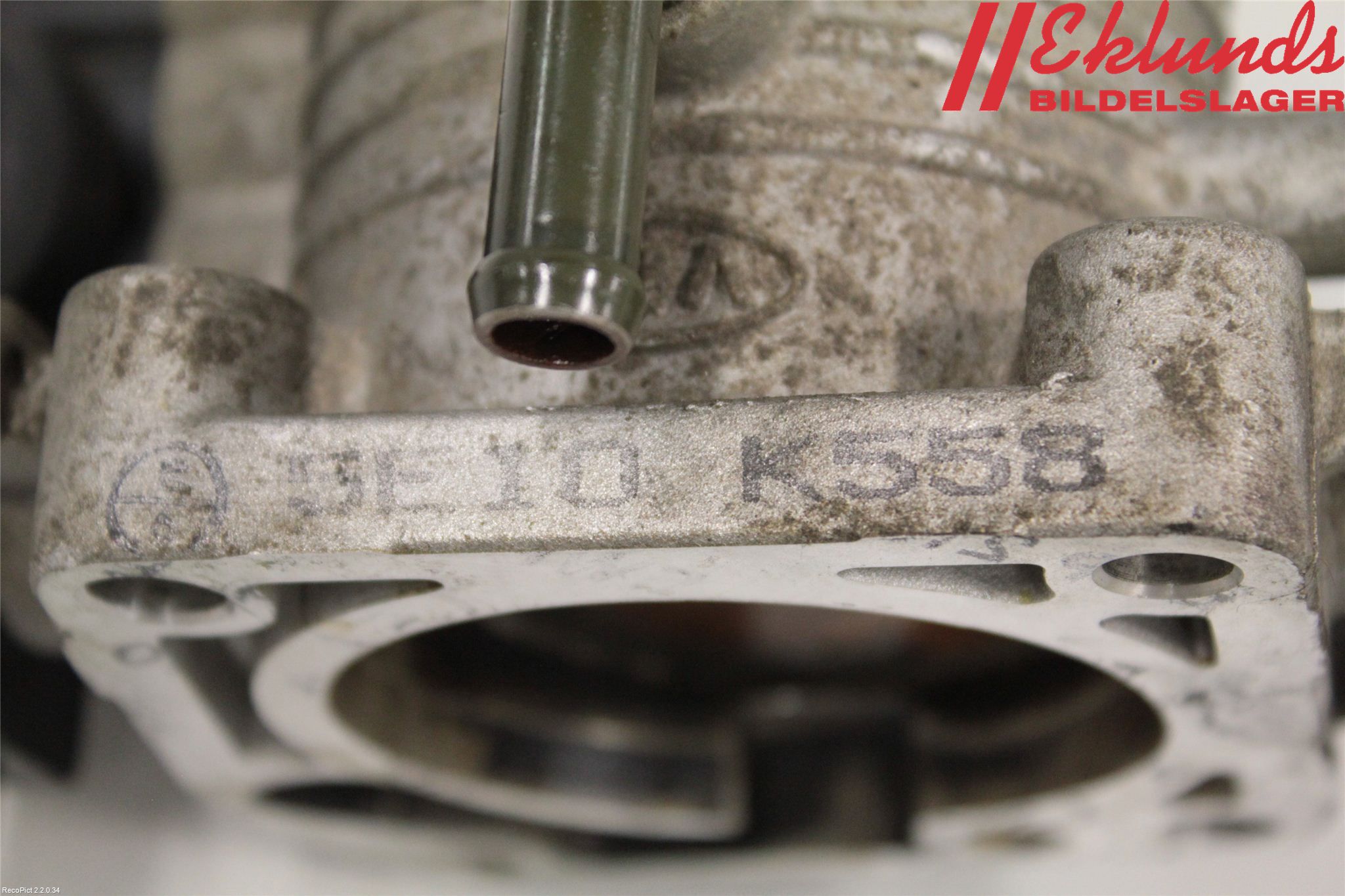 Kia CARNIVAL Injspjällhus