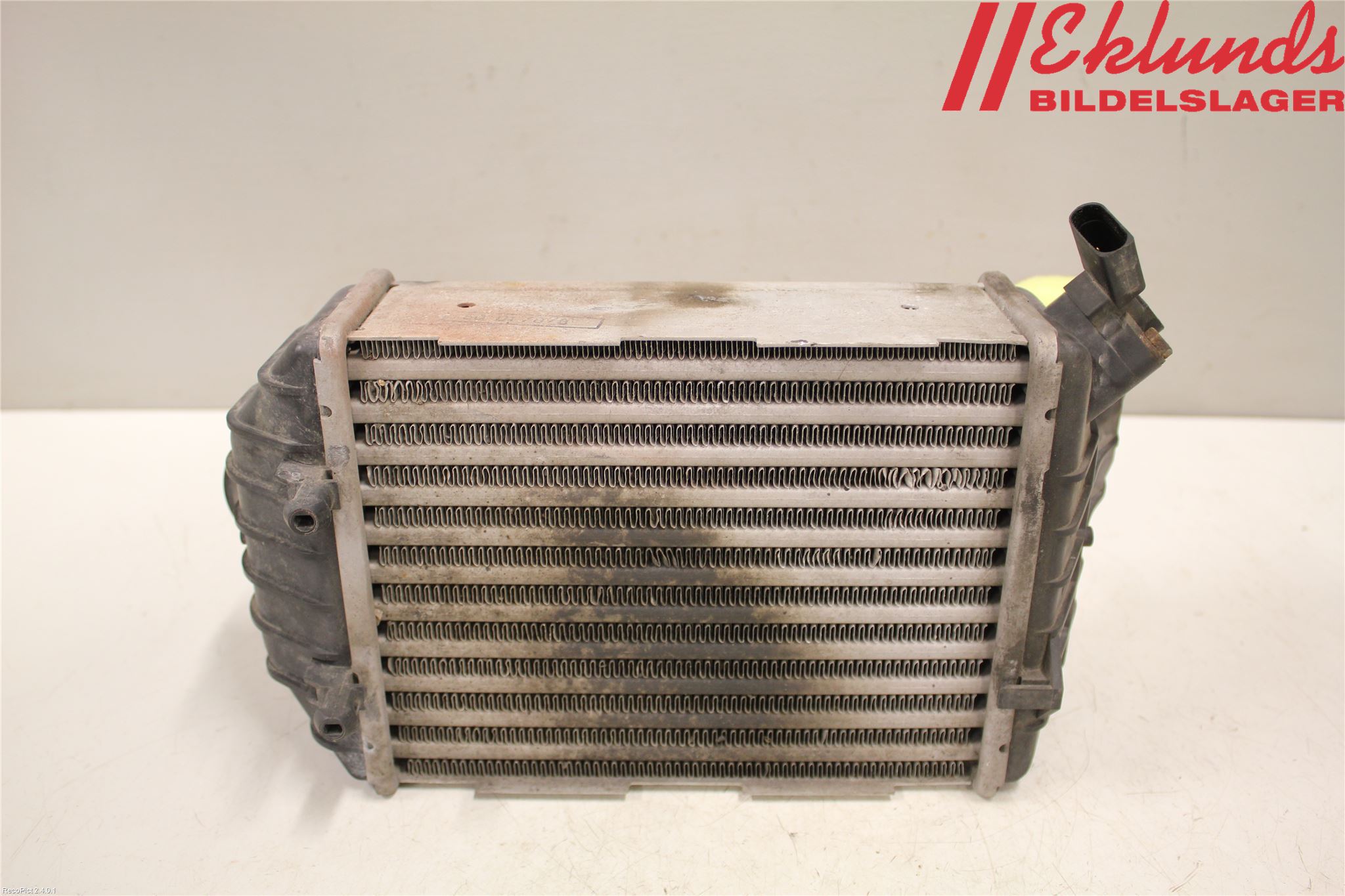 Volkswagen VW PASSAT 01-05 Laddluft-Intercooler Kyl