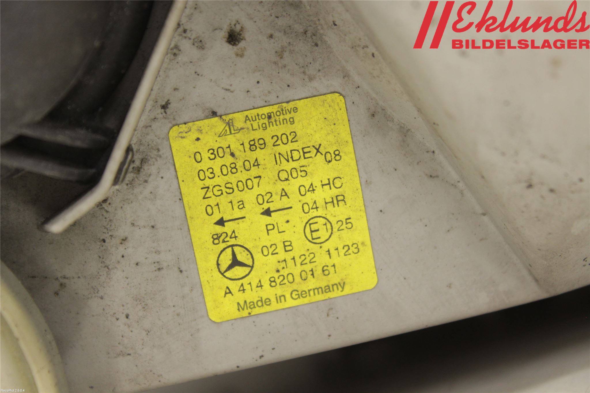 Mercedes-Benz MB VANEO (W414) Strålkastare Höger