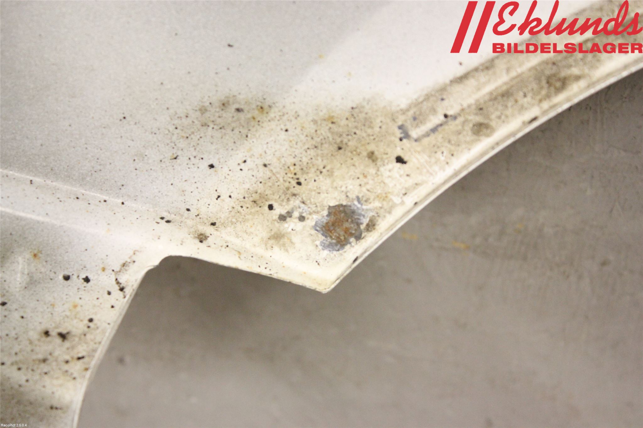 Nissan KUBISTAR Skärm Fram Höger