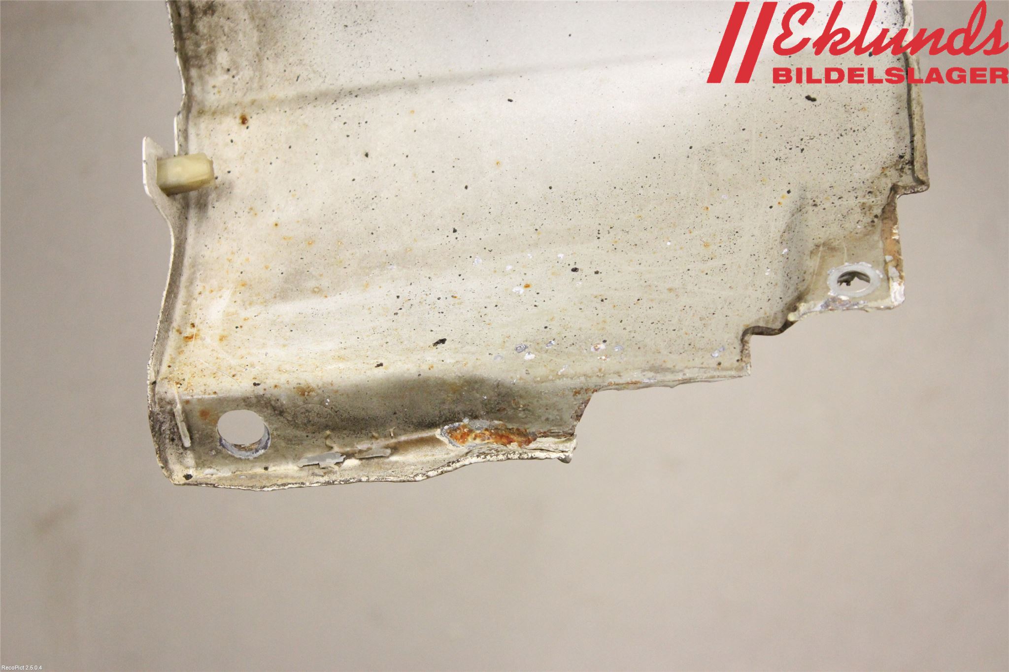 Nissan KUBISTAR Skärm Fram Höger