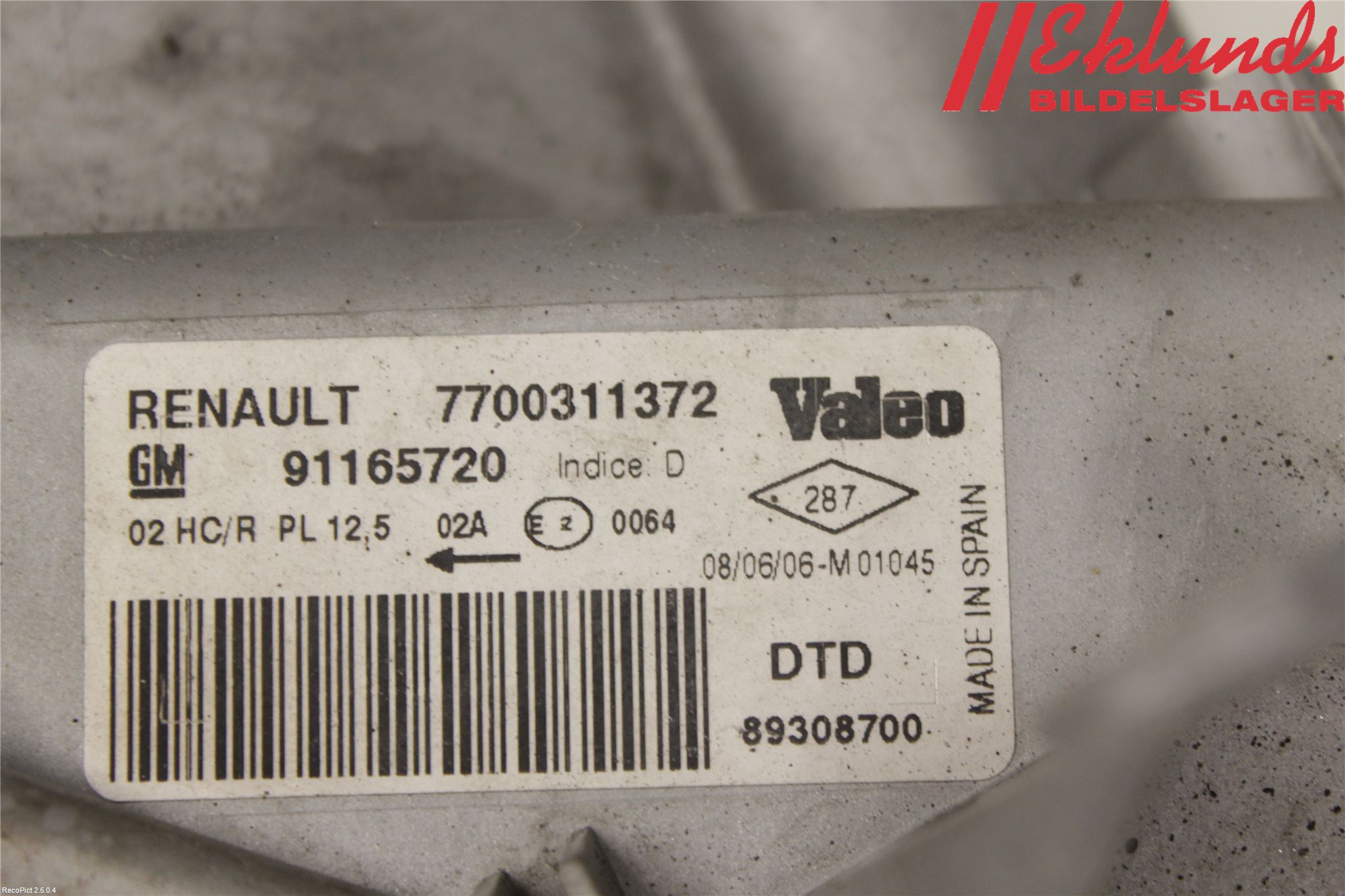 Opel VIVARO 01-14 Strålkastare Höger