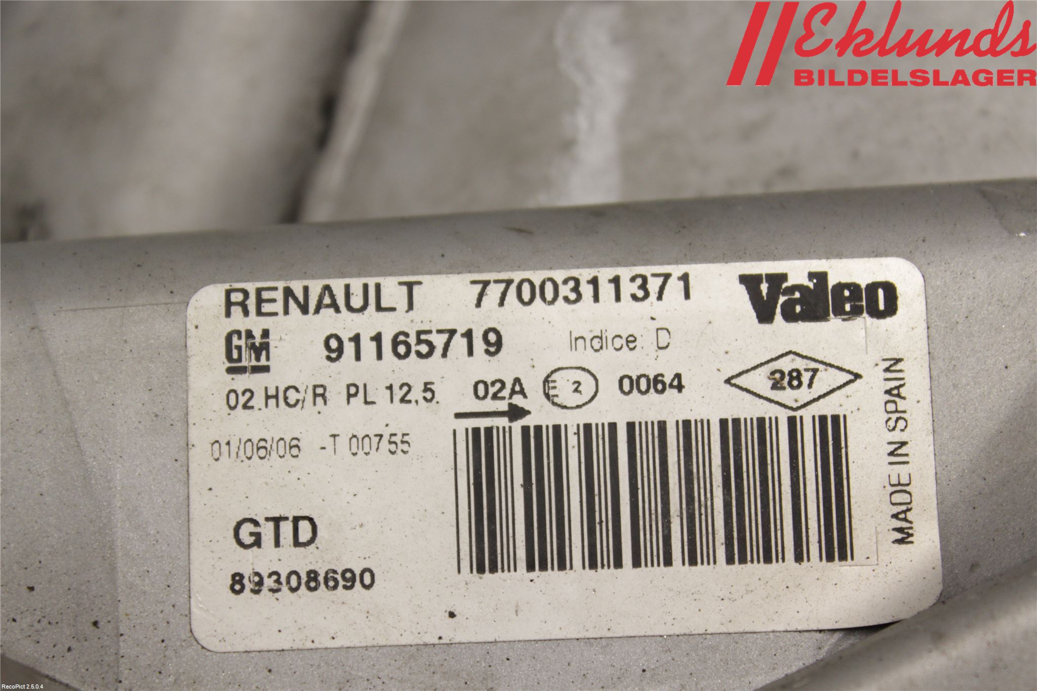 Opel VIVARO 01-14 Strålkastare Vänster