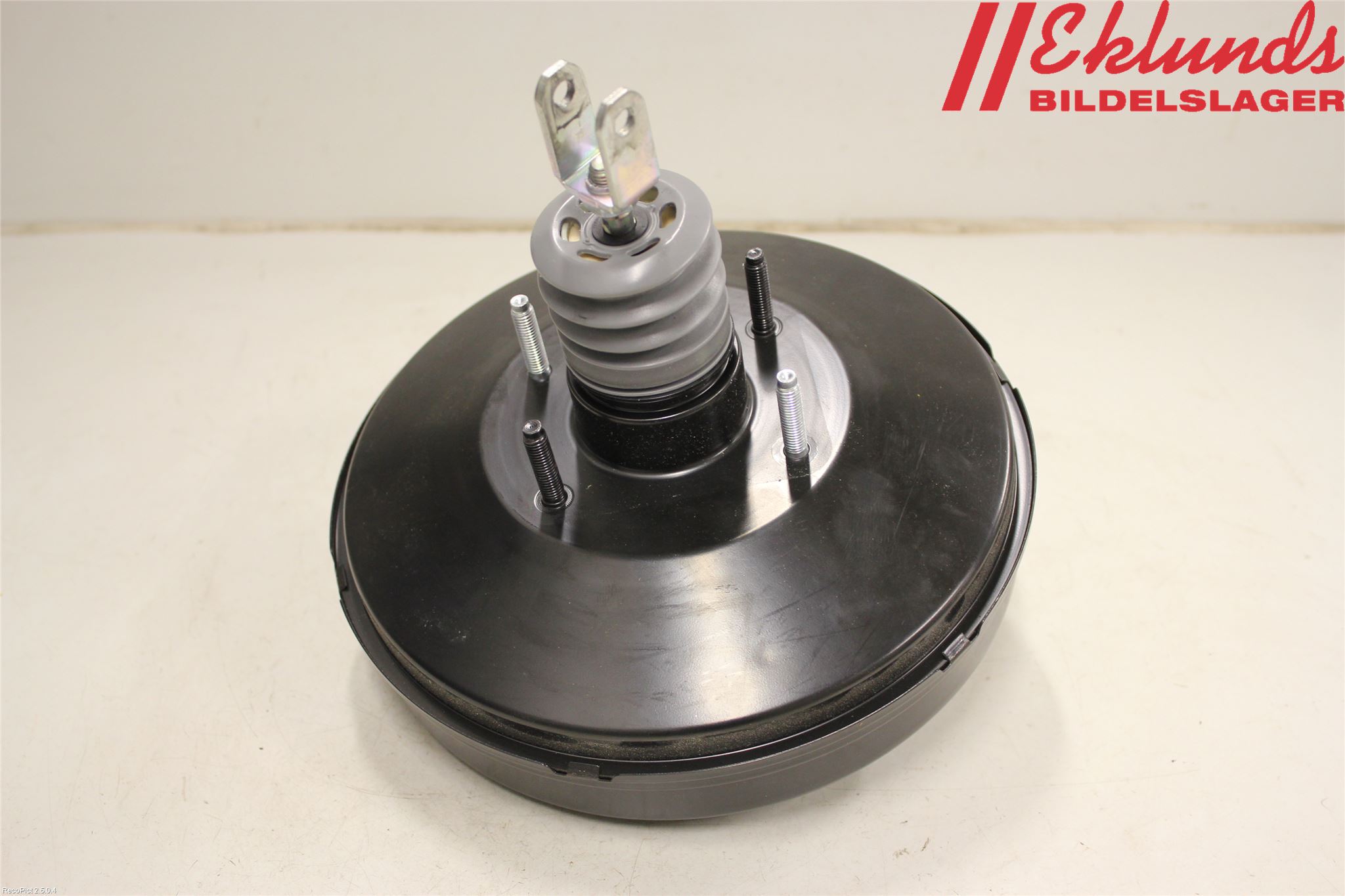 Toyota YARIS XP130 12-14 Bromsservo